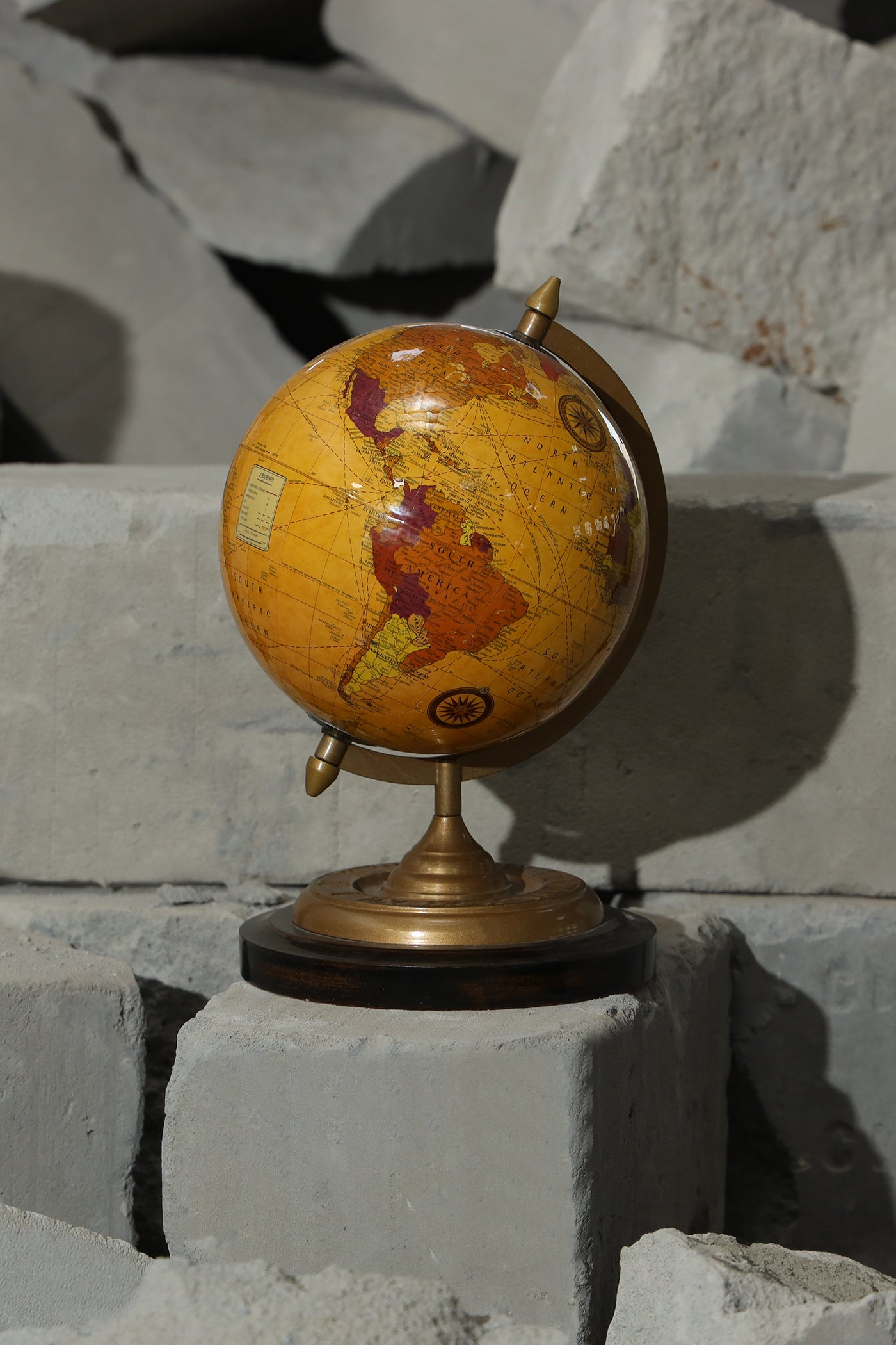 Globe Small