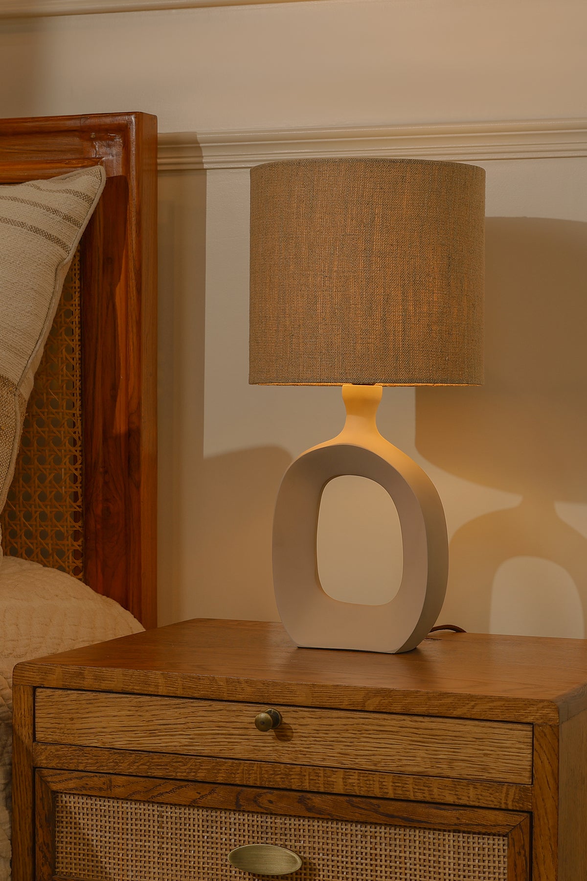 Silenzio Aluminium Beige Lamp