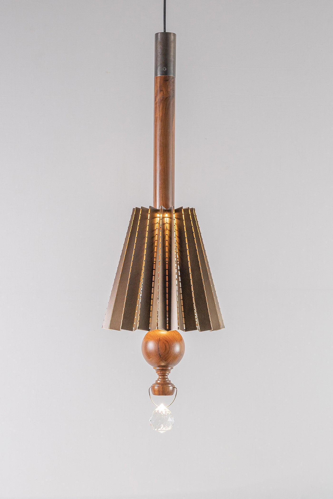 Crystal pendant light