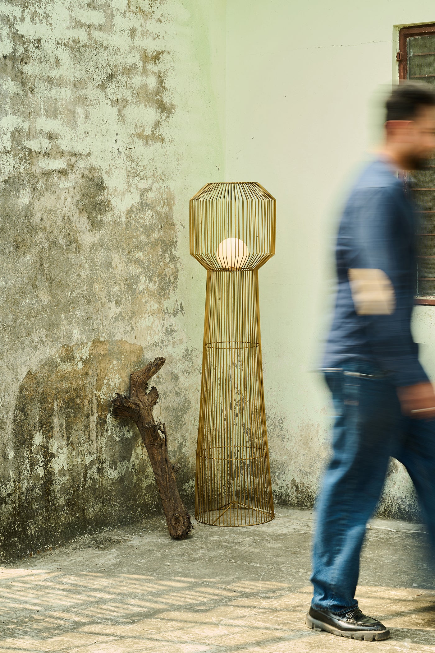Disperse Floor Lamp