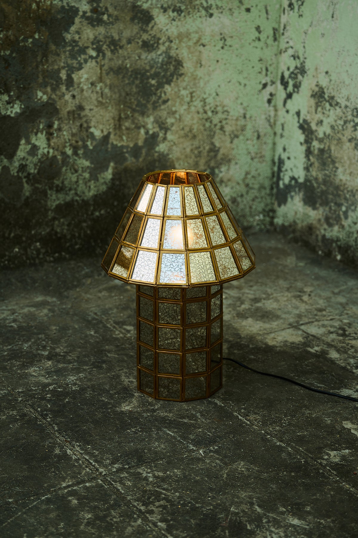 Brass-Aged Pure Solid Brass Table Lamp