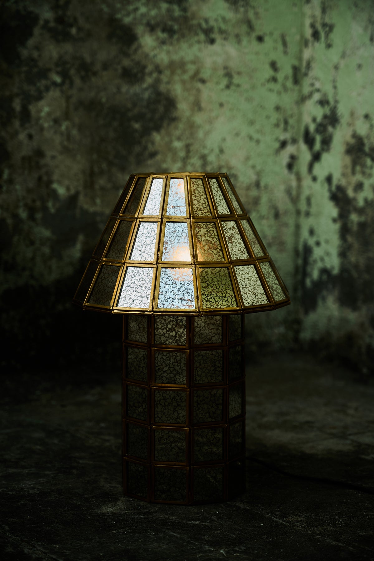 Brass-Aged Pure Solid Brass Table Lamp