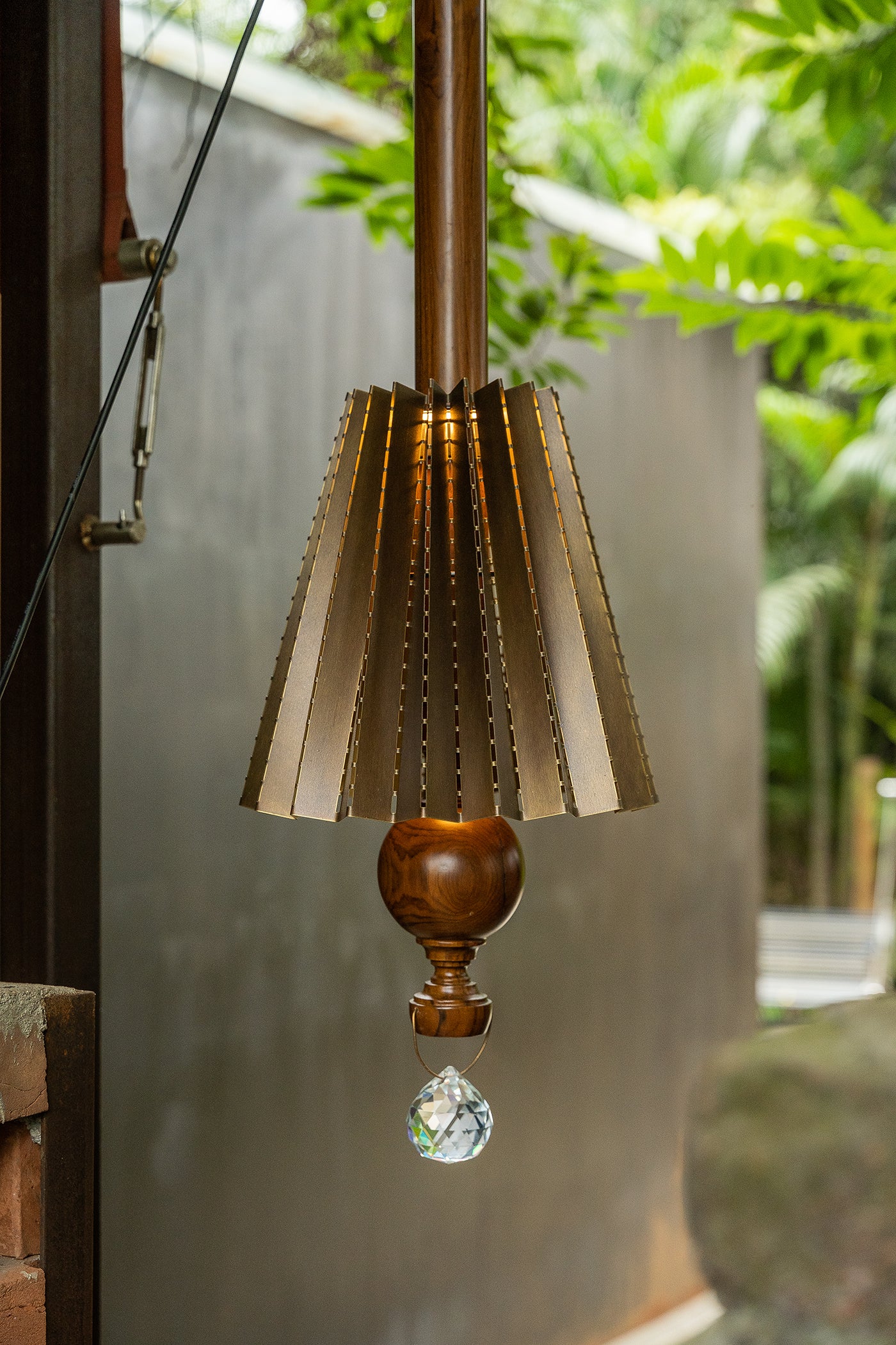 Crystal pendant light