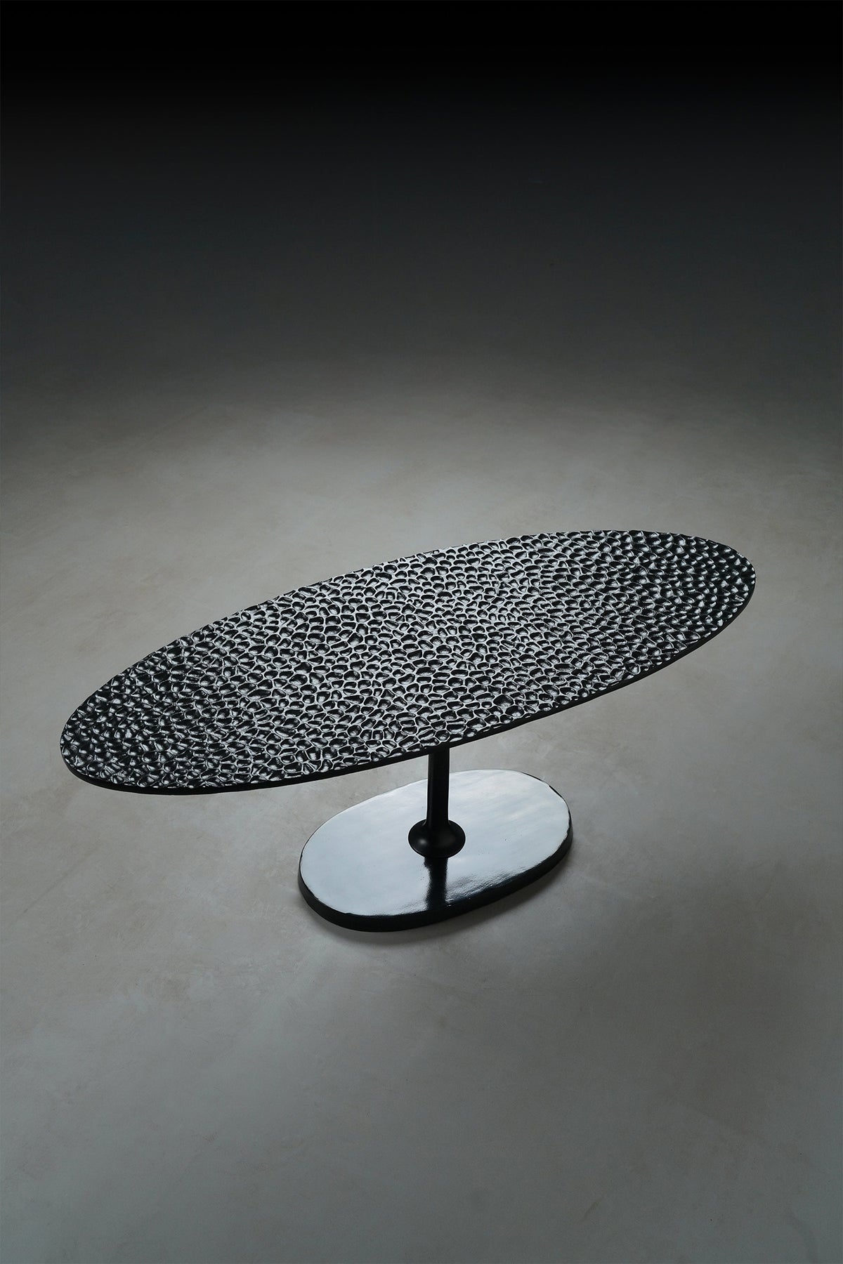 Hive Coffee Cast Aluminium Matte black Table