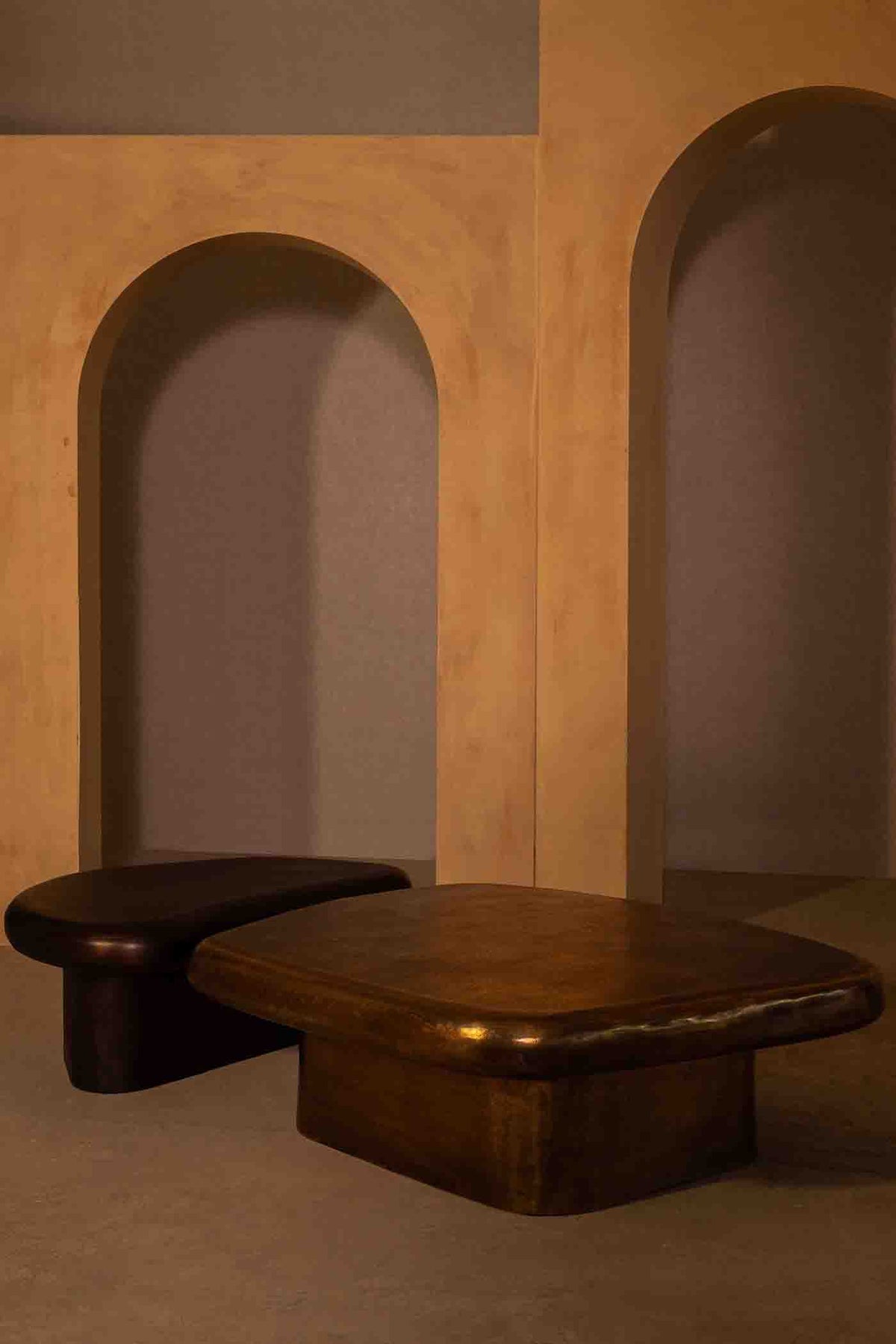 Pebble coffee CAST ALUMINIUM Gold table (BRONZE)