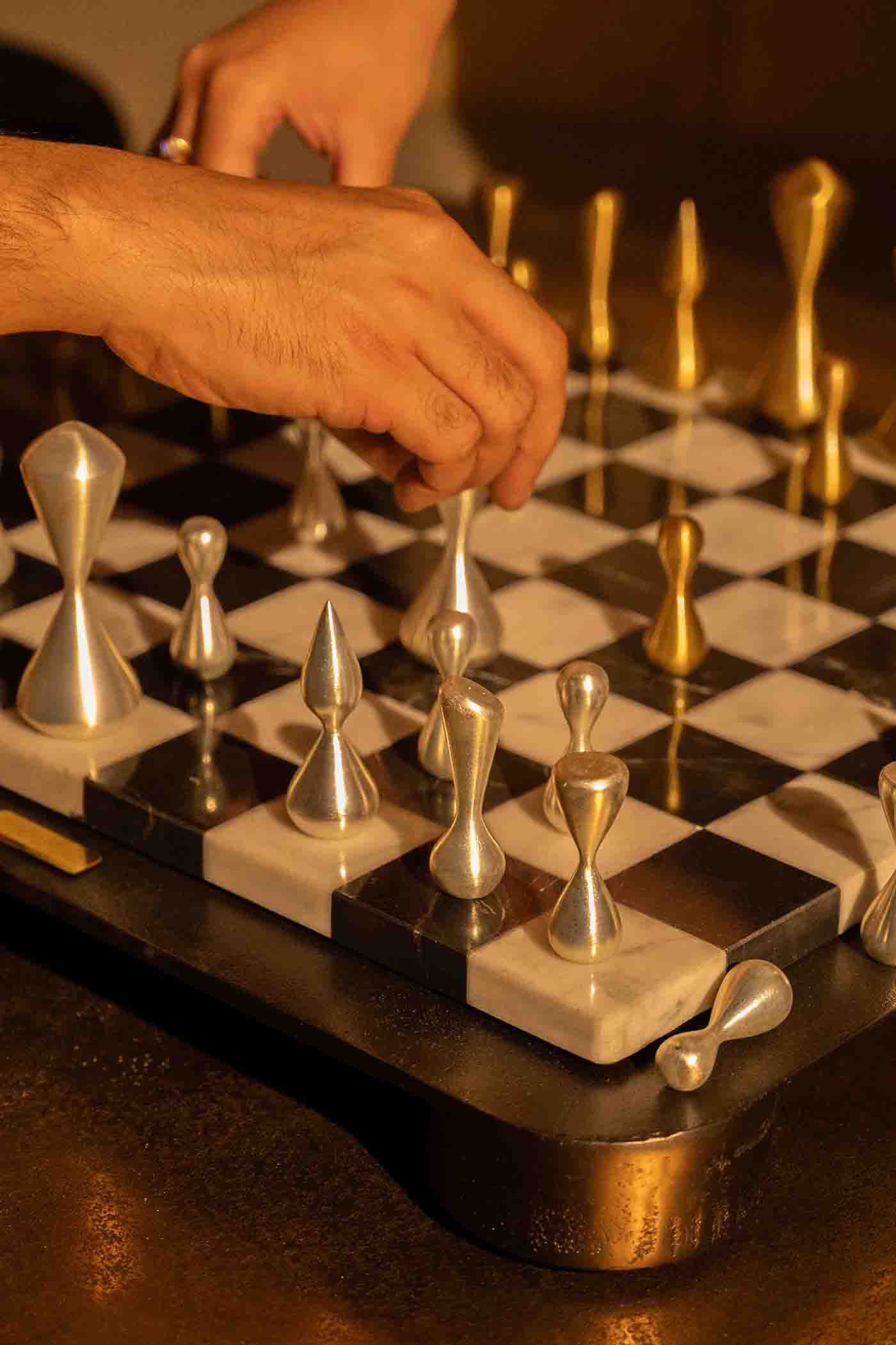 Chronos chess set