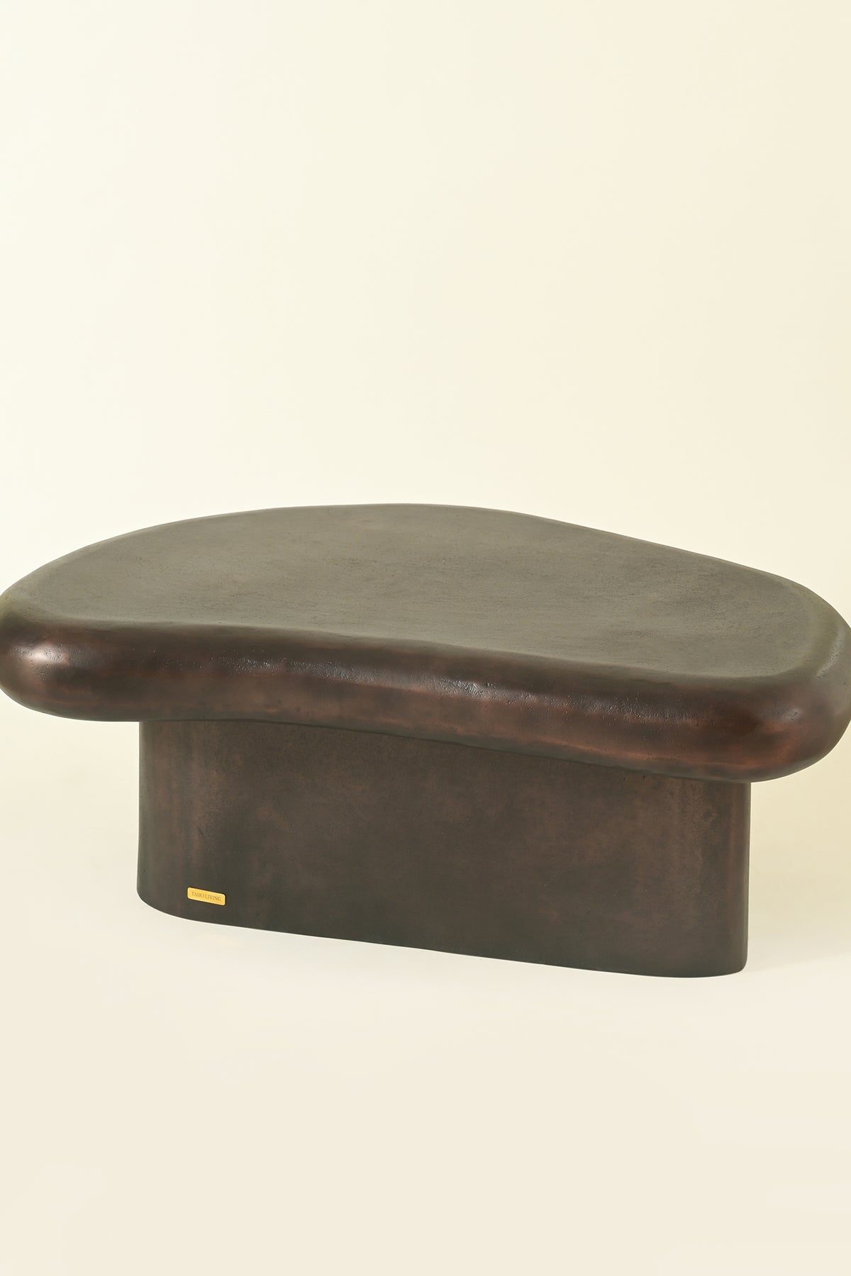 Pebble coffee CAST ALUMINIUM Gold table (BRONZE)