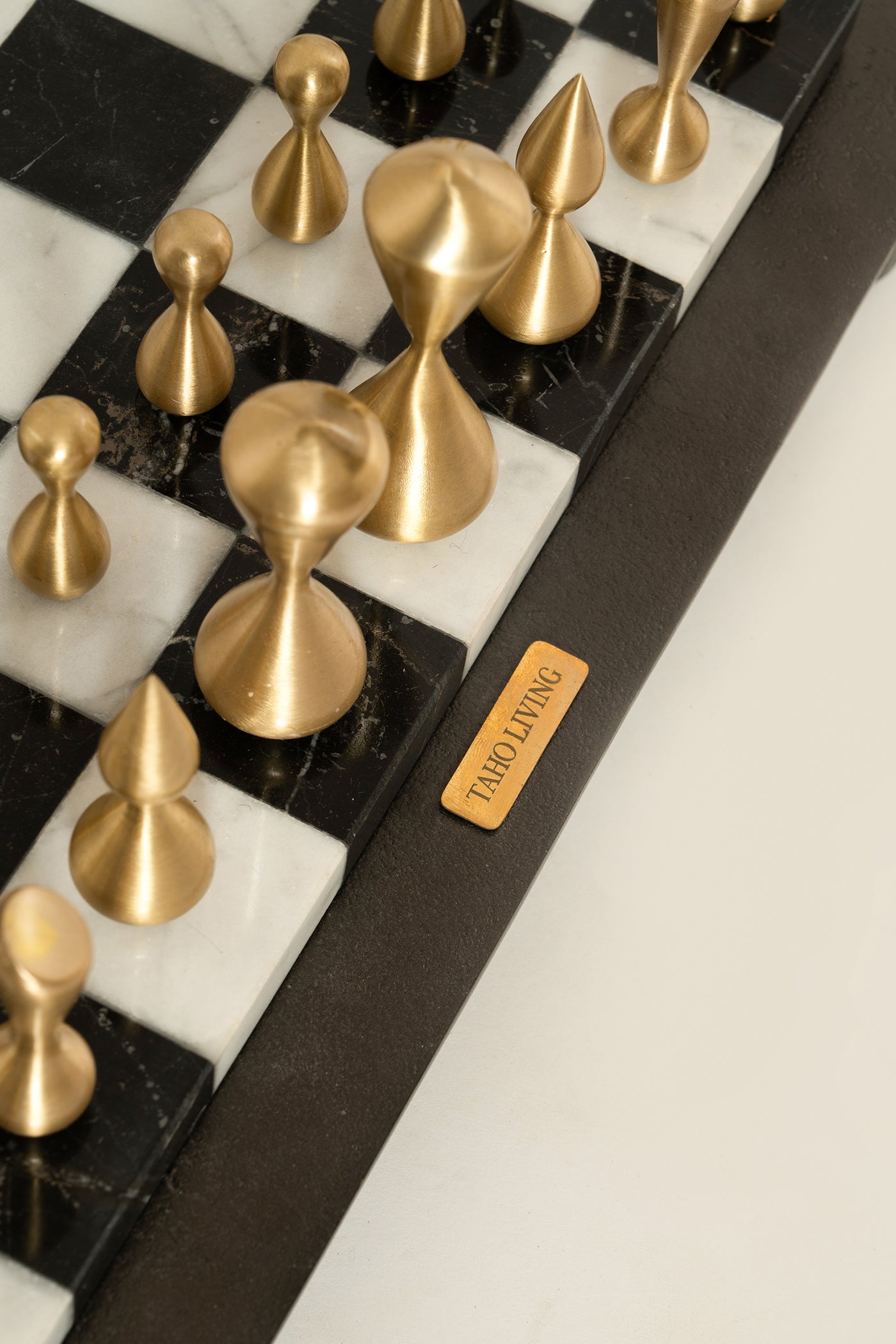 Chronos chess set