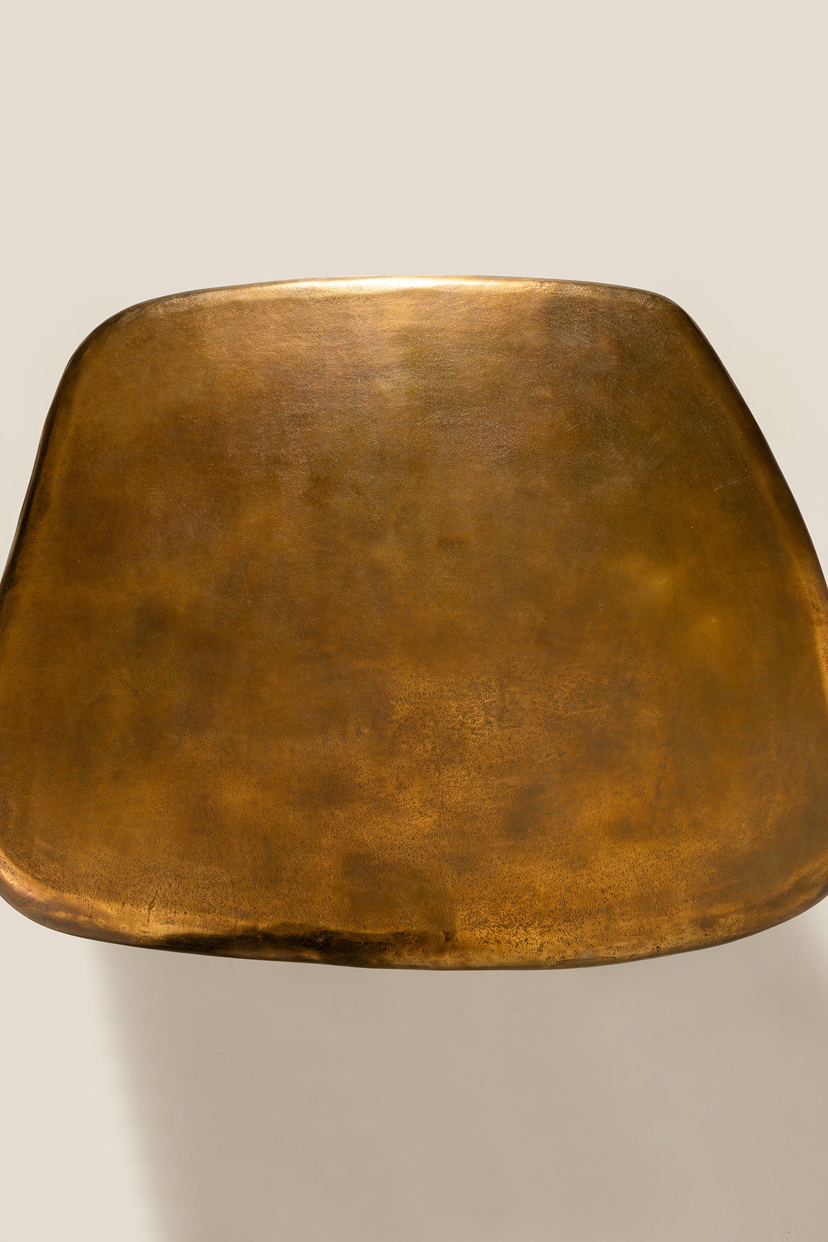 Pebble coffee CAST ALUMINIUM Black table (Brass antique)