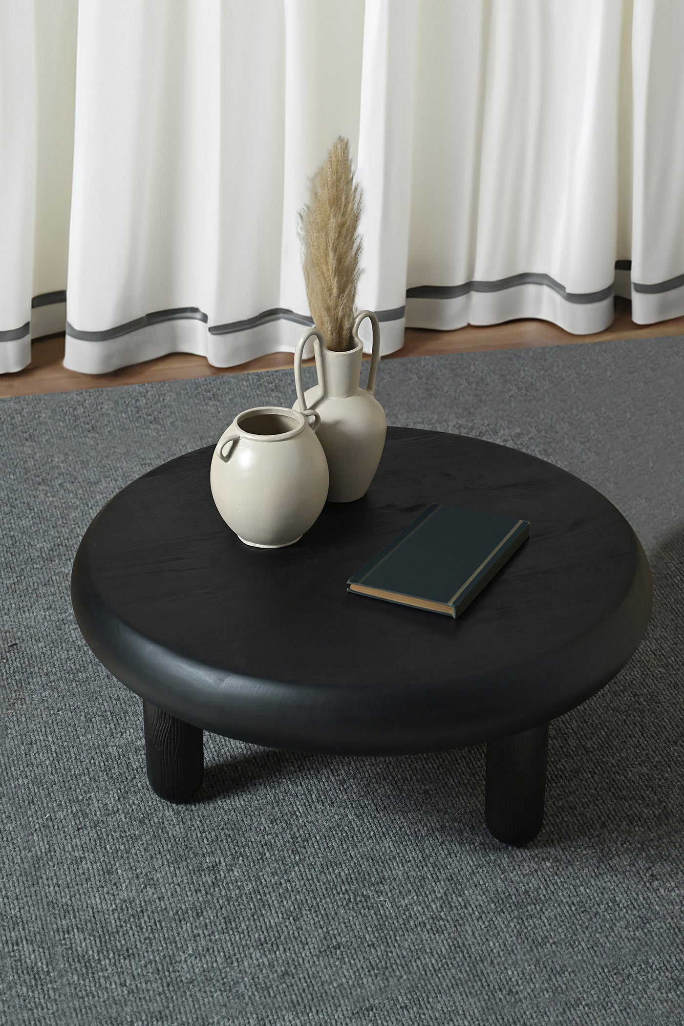 Manjari
Coffee Table