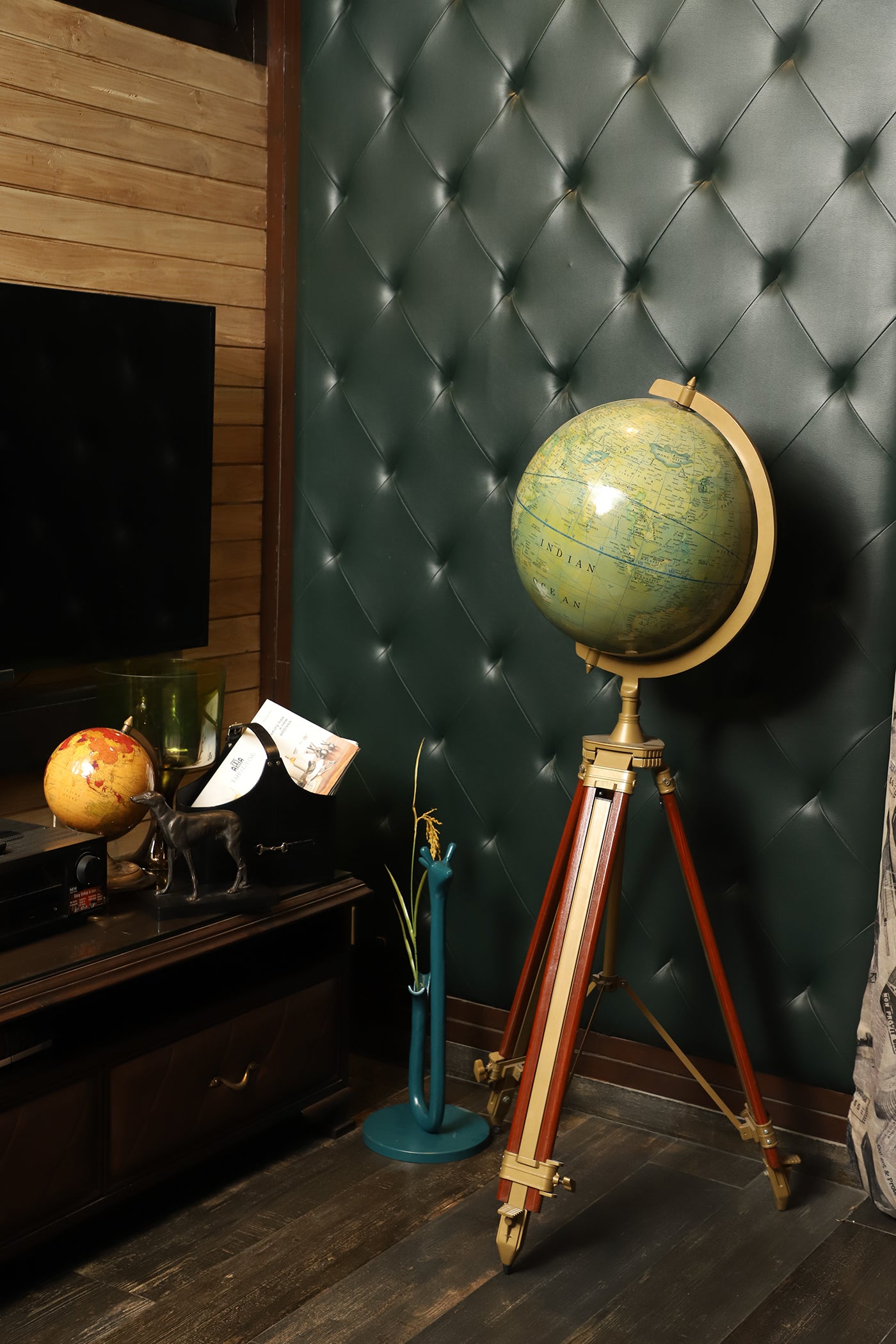 Globe Small
