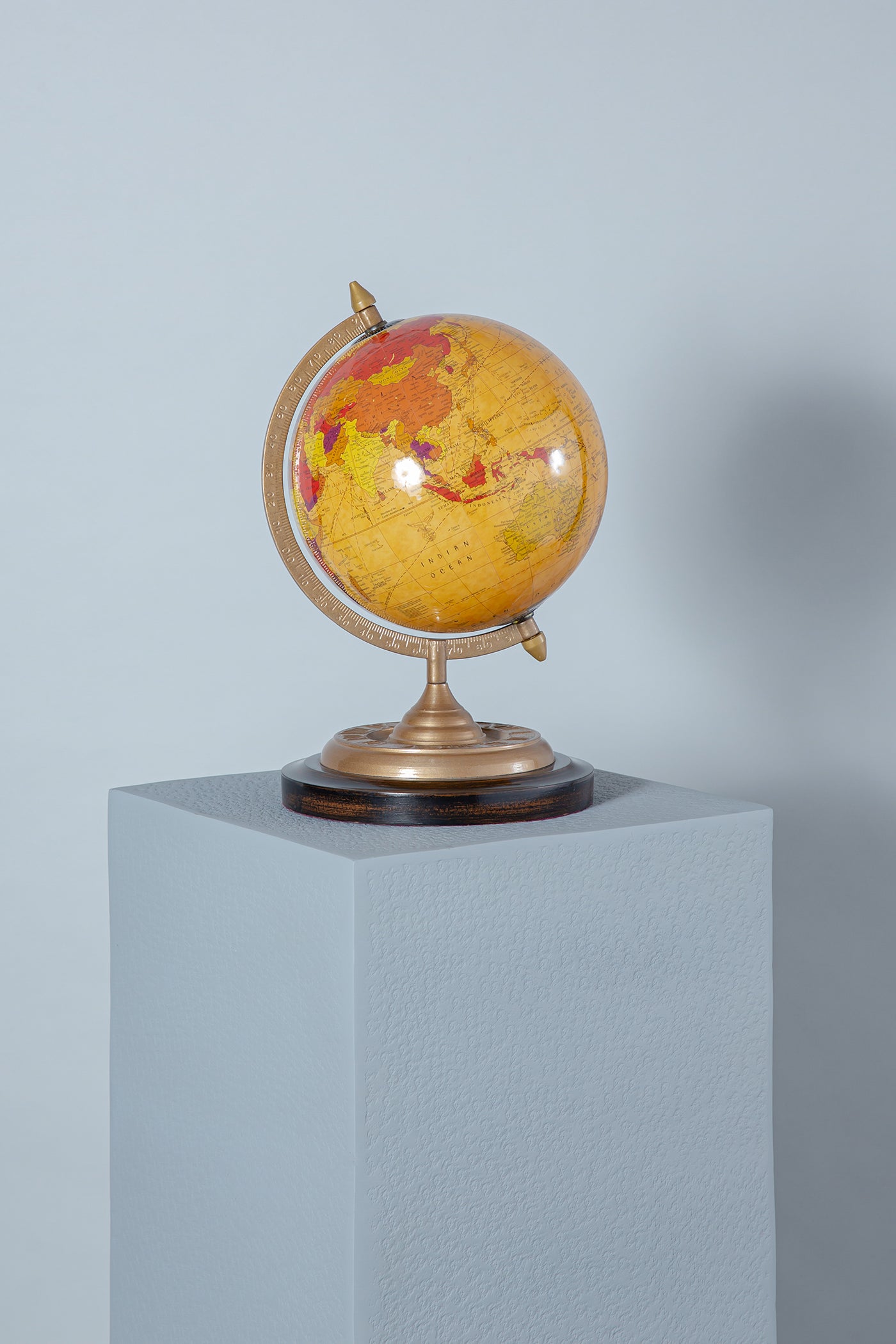 Globe Small