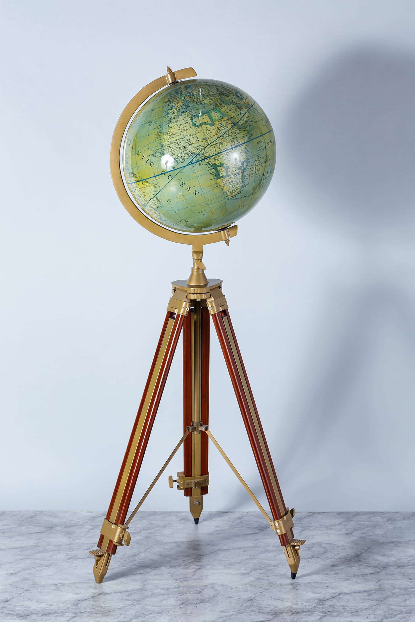 Globe Large