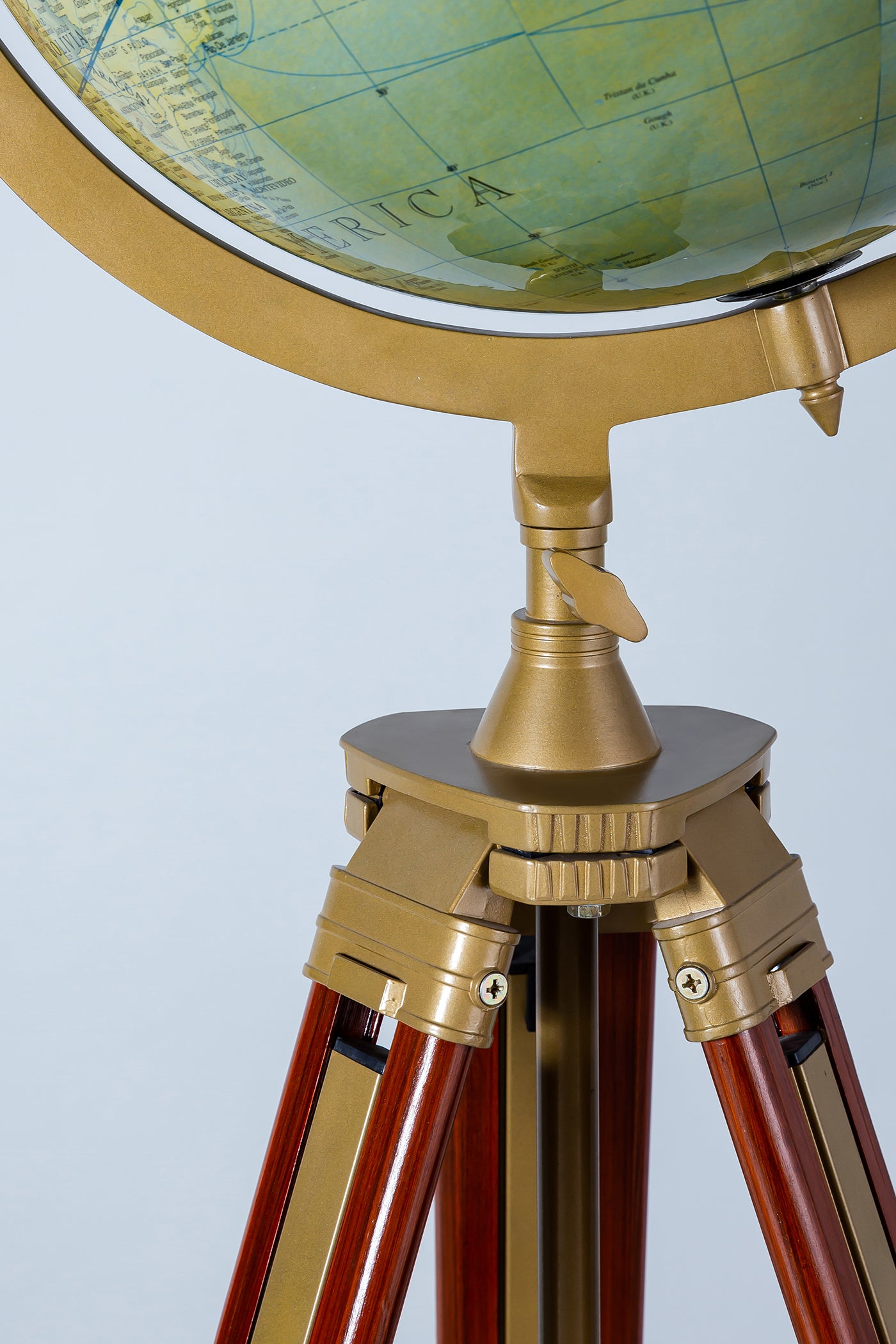 Globe Large