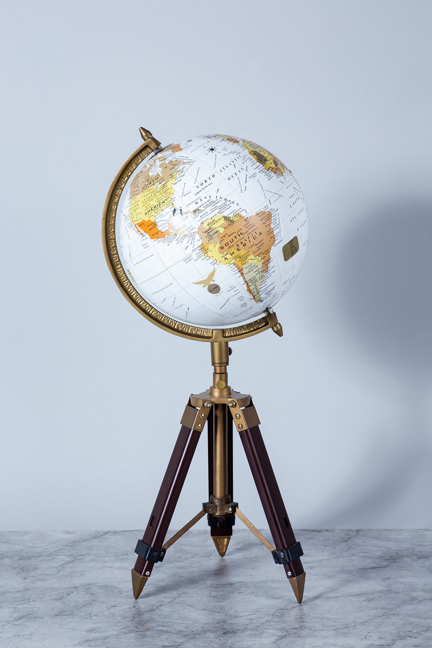 Globe Medium