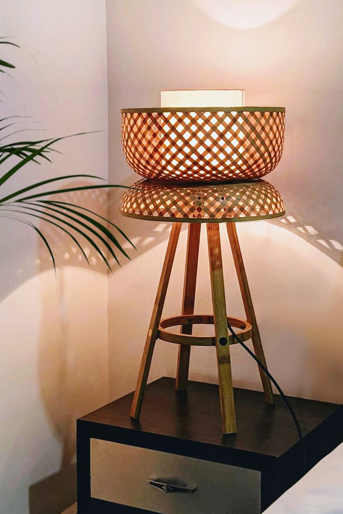 Mianzi Lotus Bamboo Blue Table Lamp
