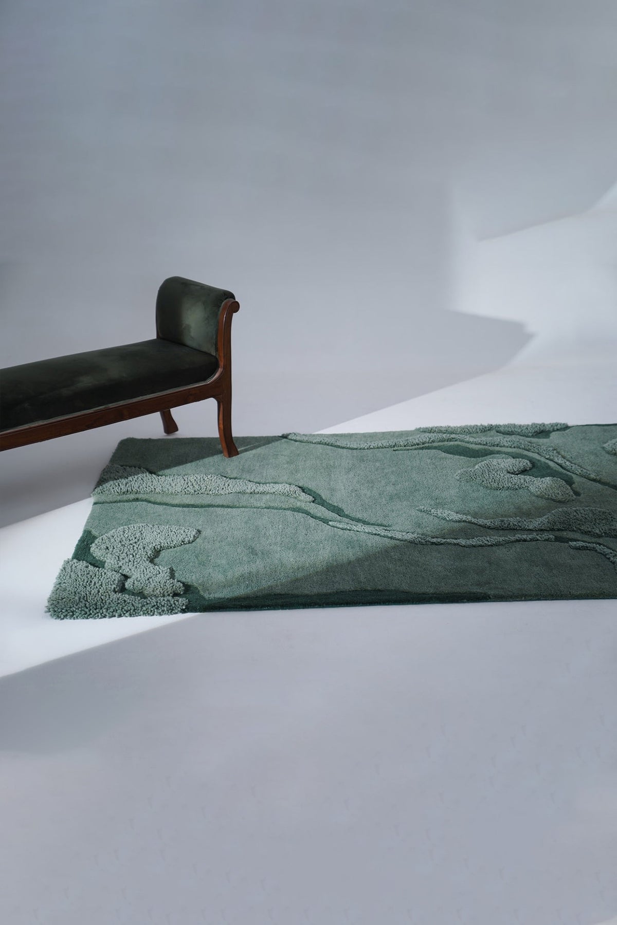 Mounds 100% New Zealand wool Moss Rug