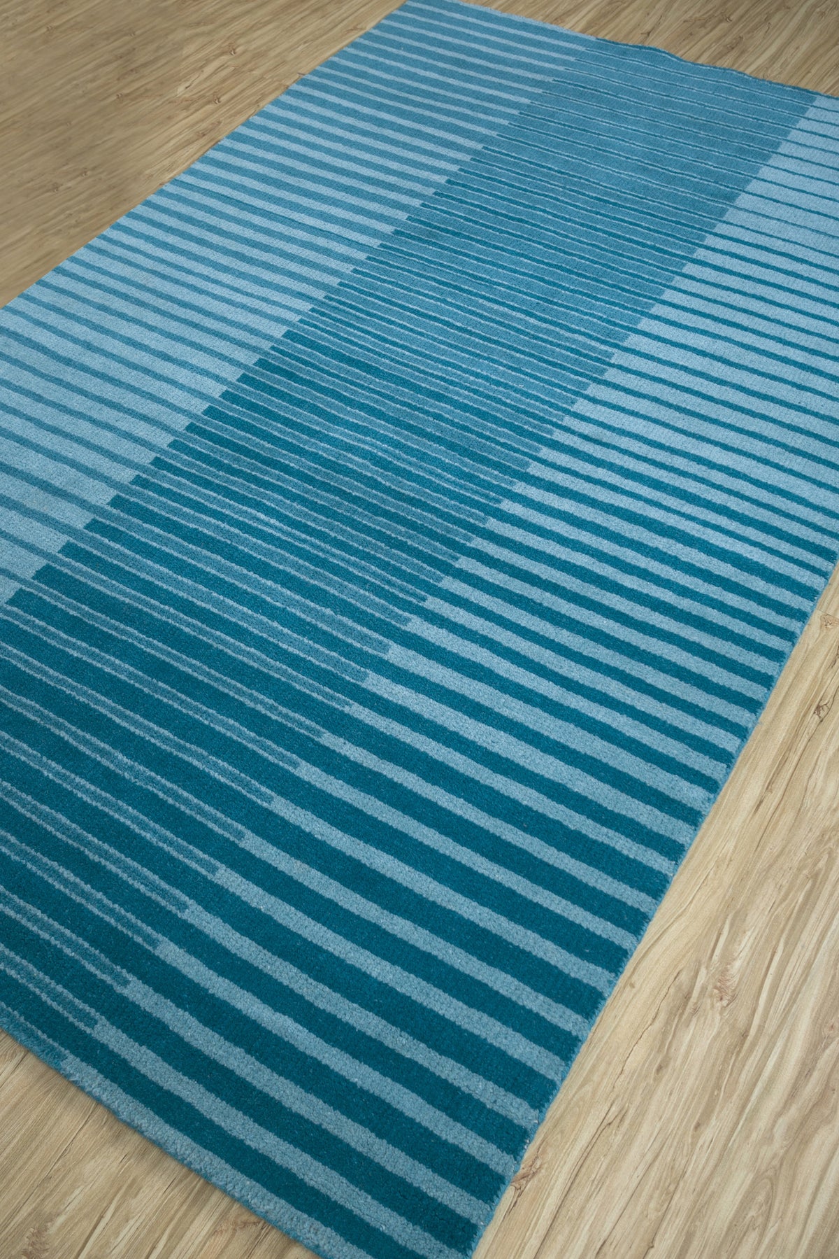 Jaipur Rugs Soft Striped 5X8 Feet Rug| Fresh Turquoise & Lake Blue Hand Knotted Rug Carpet For Living Room