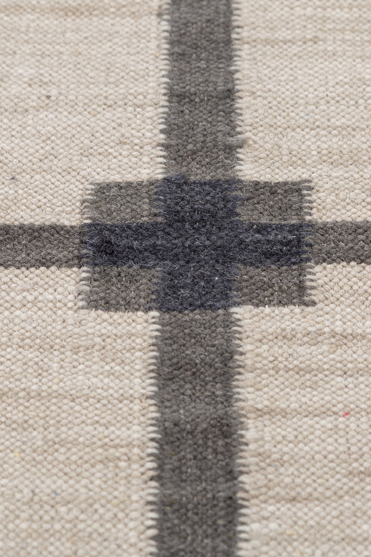 Jaipur Rugs Soft Geometric Grid 5X8 Feet Rug| Soft Beige & Charcoal Slate Hand Knotted Dhurrie Carpet For Living Room