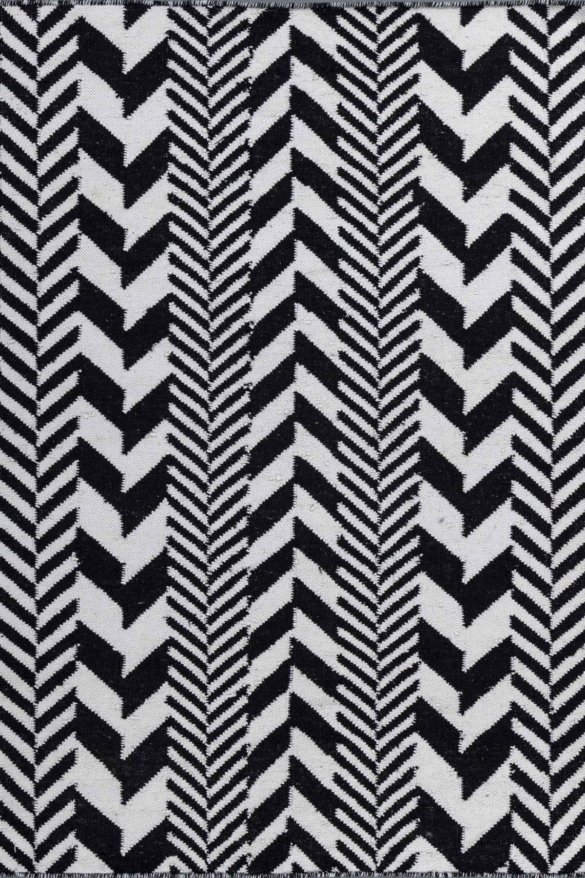 Jaipur Rugs Soft Interlocking Chevron 4X6 Feet Rug| Ebony & Undyed White Hand Knotted Dhurrie Carpet For Living Room