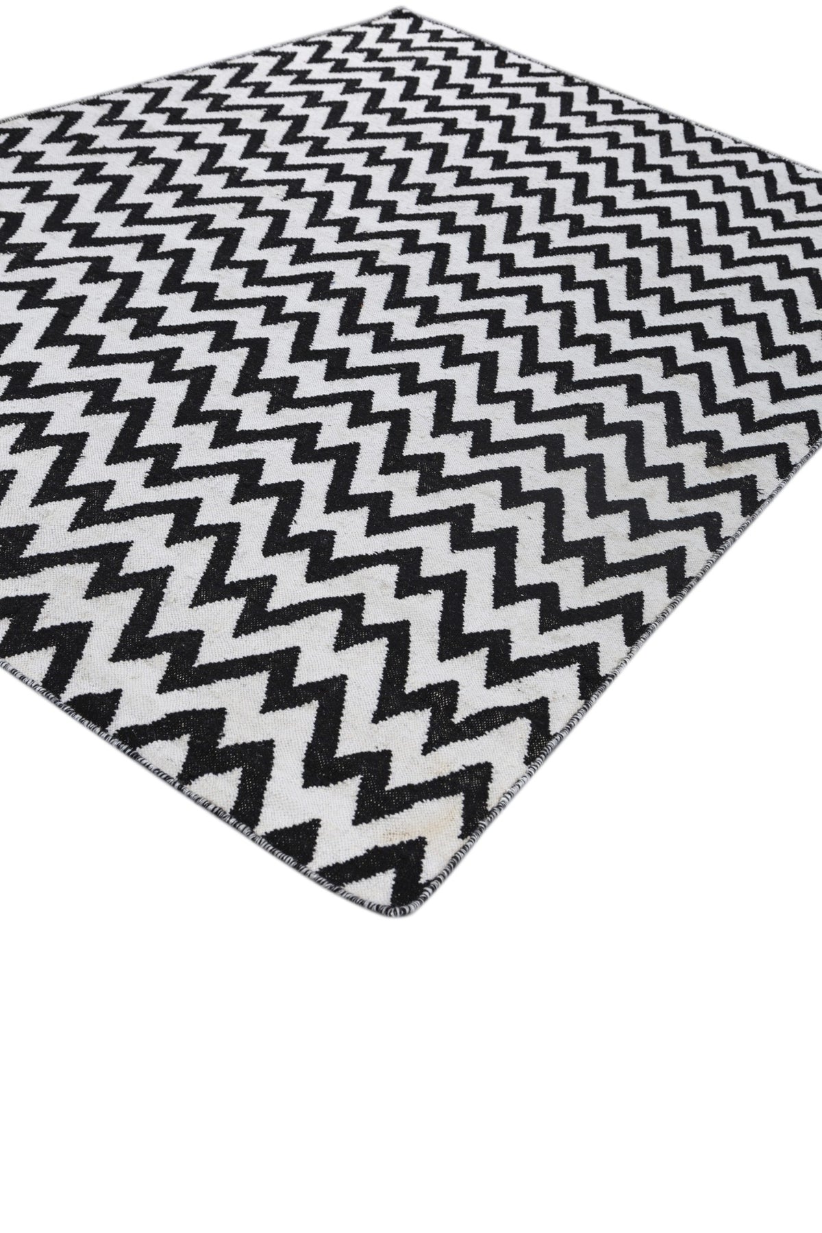 Jaipur Rugs Soft Chevron 4X6 Feet Rug| Ebony & Undyed White Hand Knotted Dhurrie Carpet For Living Room