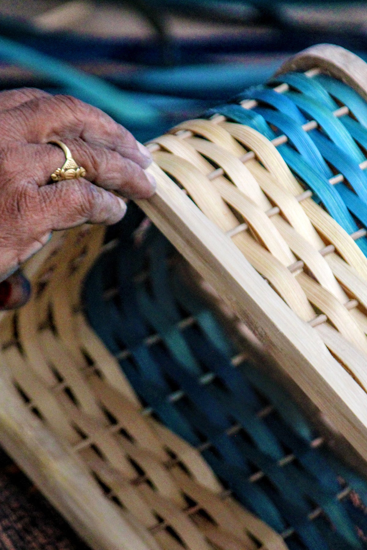 Mianzi Stadium Bamboo Blue Basket