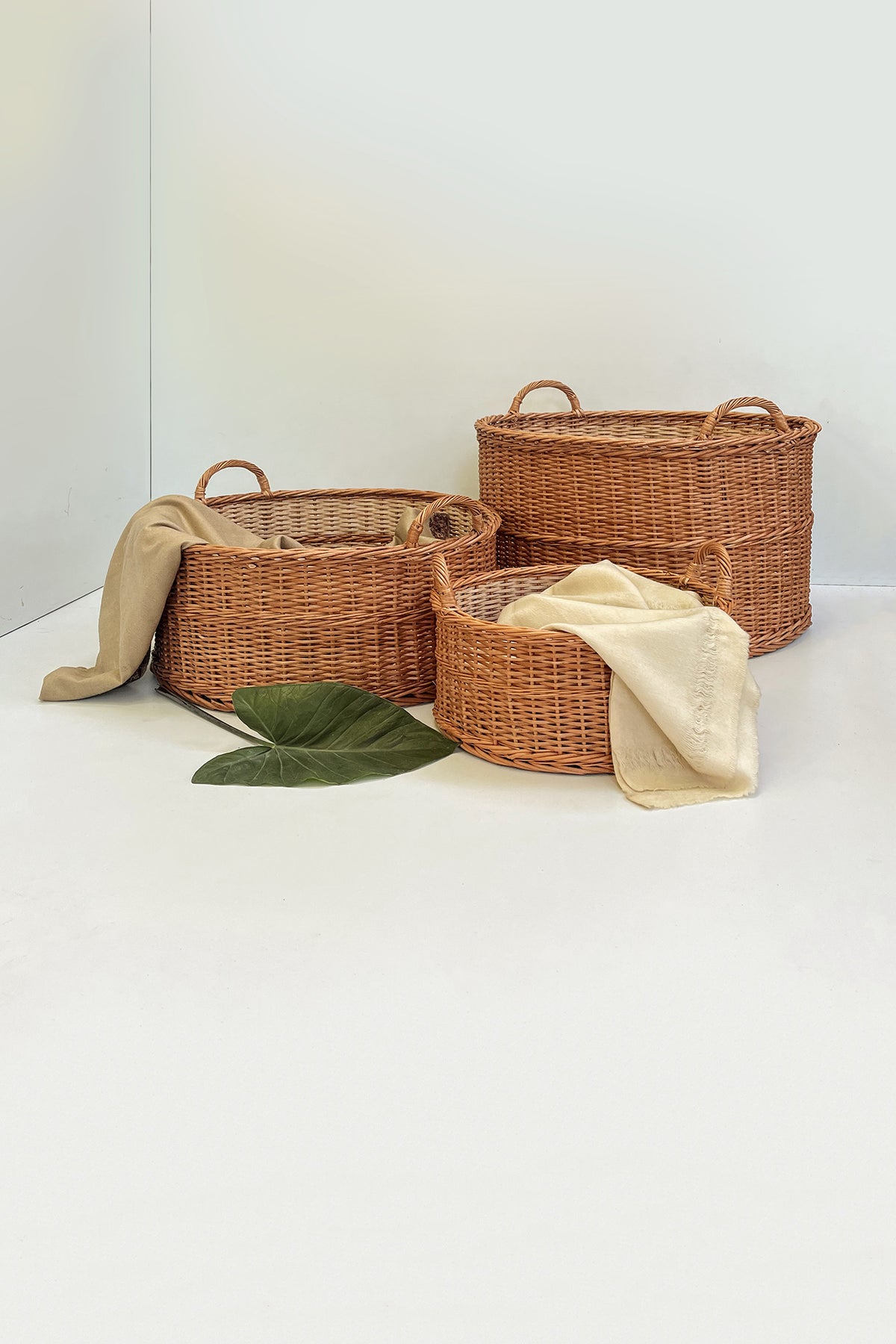 Mianzi Peony Wicker Natural Basket (Large)