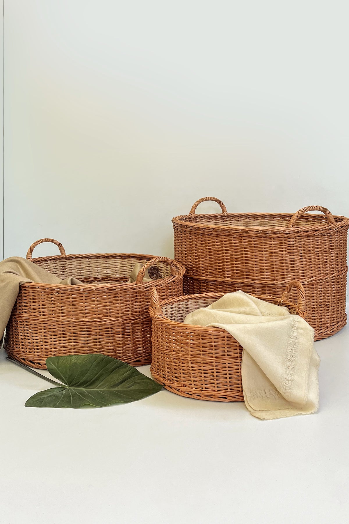 Mianzi Peony Wicker Natural Basket (Large)