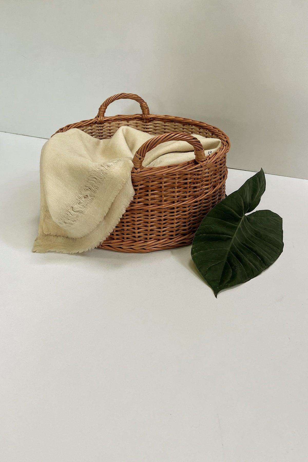 Mianzi Peony Wicker Natural Basket (Small)