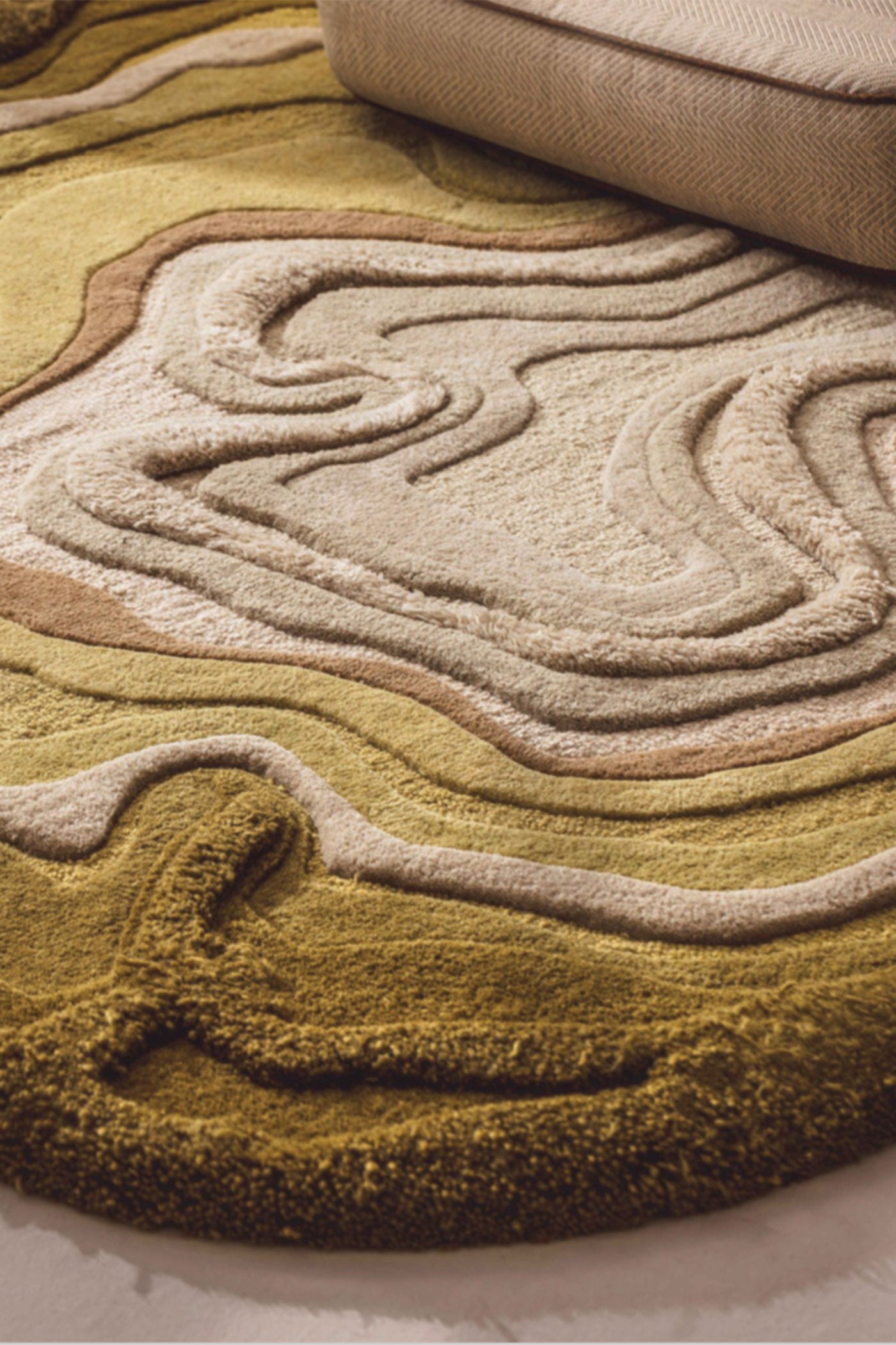 Golden tides Rug