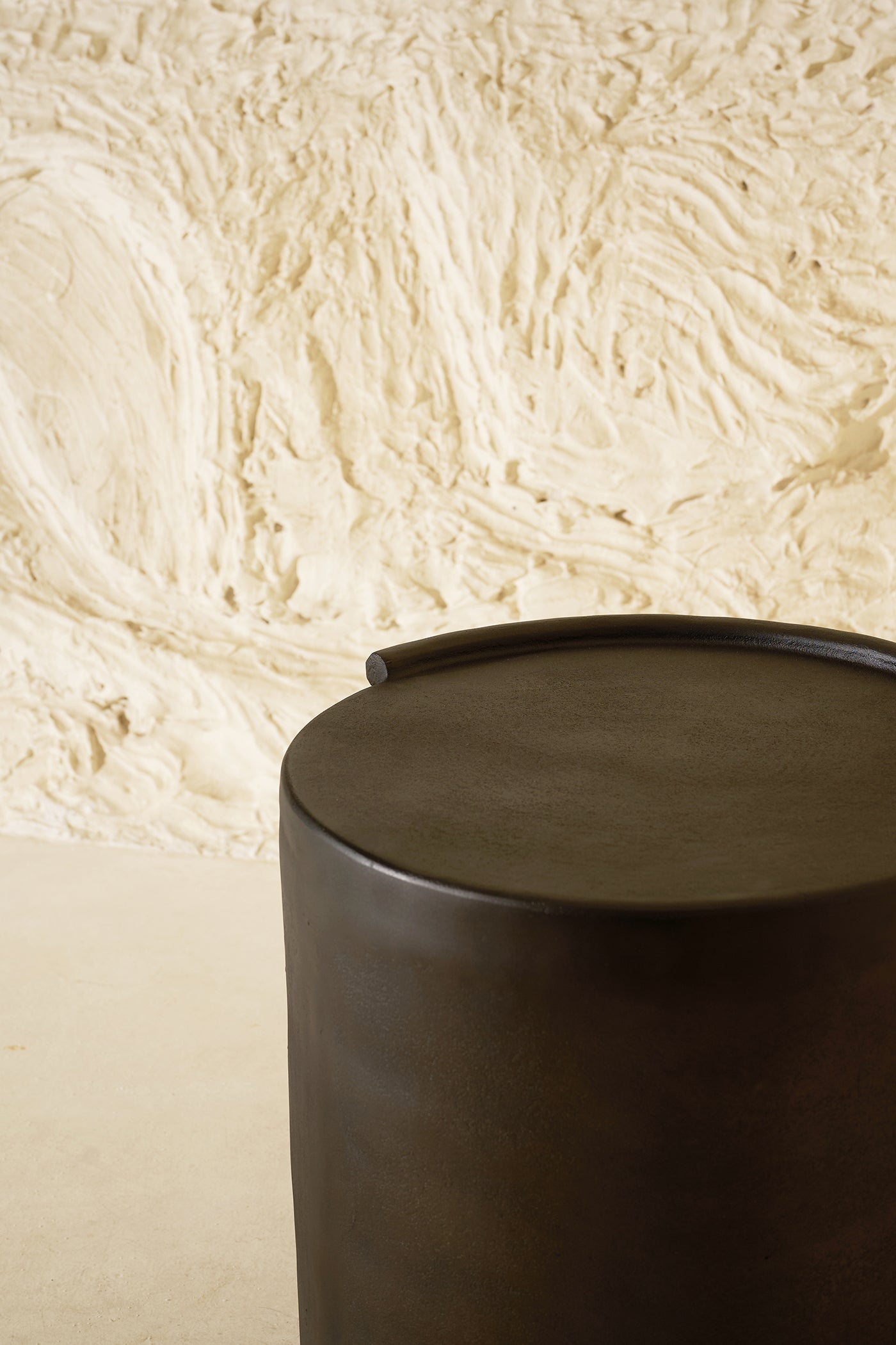 Lina
Side Table