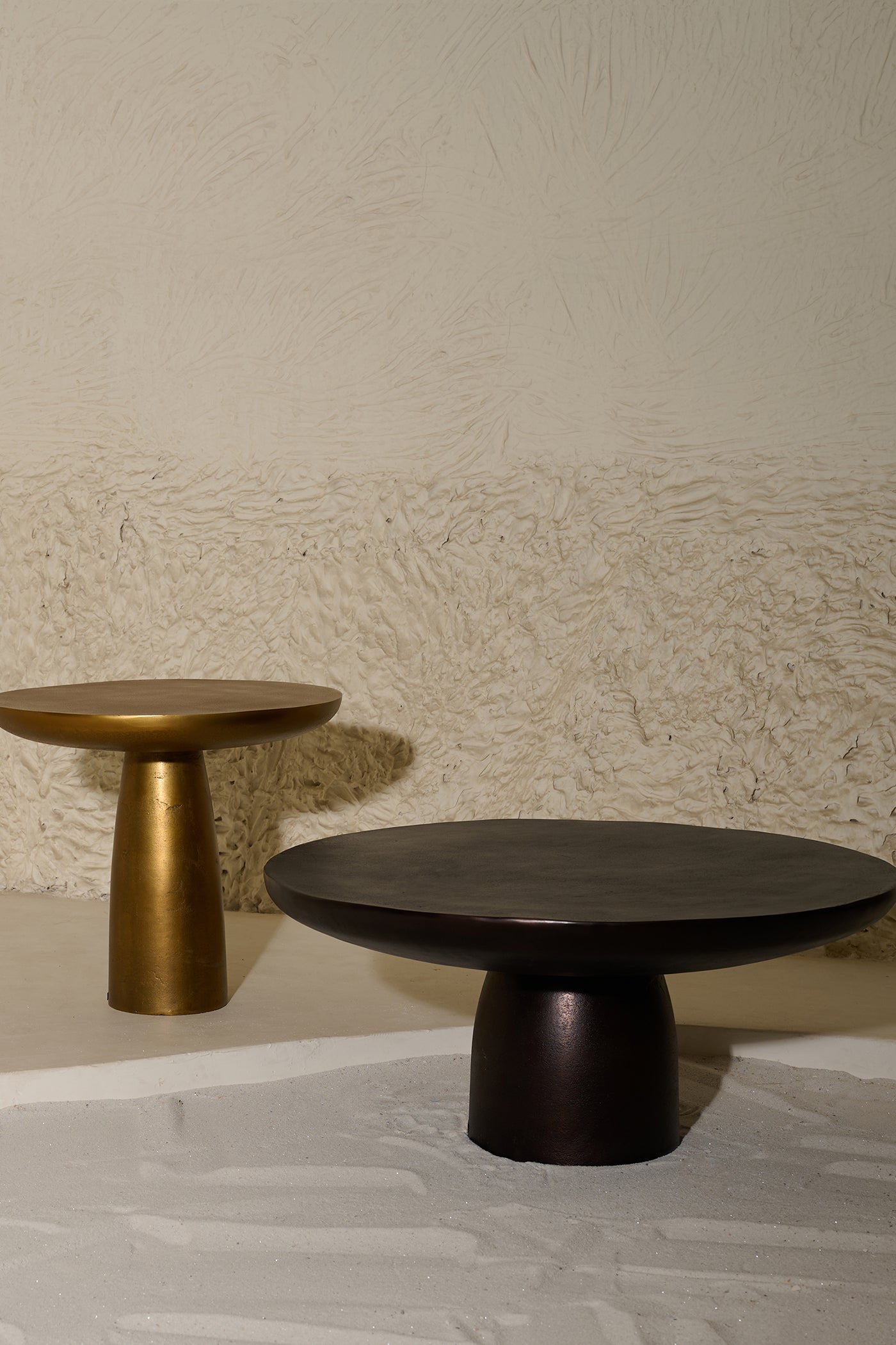 Ishira
Coffee Table