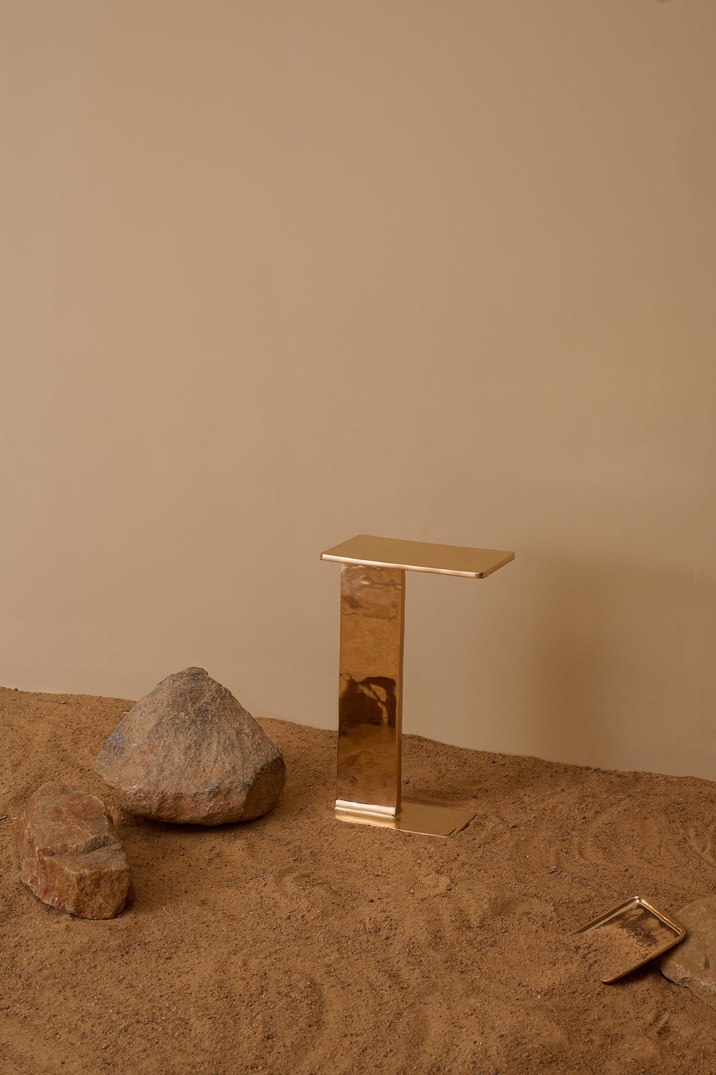 Saral
Side Table