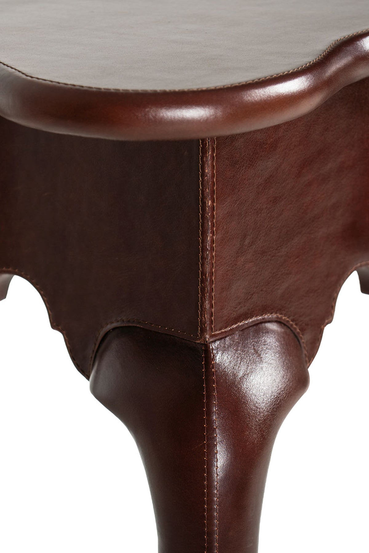 Queen Anne'S Scalloped Pine Wood Brown Table