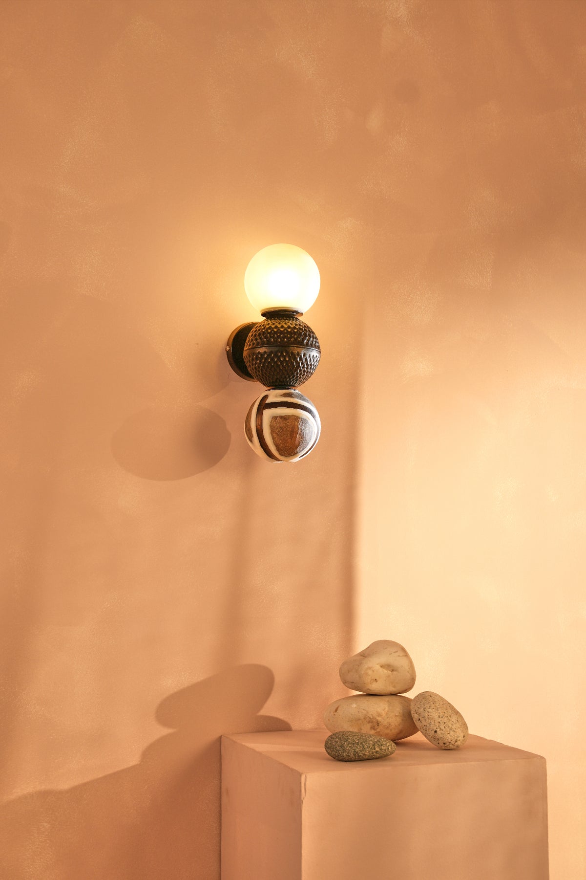 Lagori Wall Lamp
