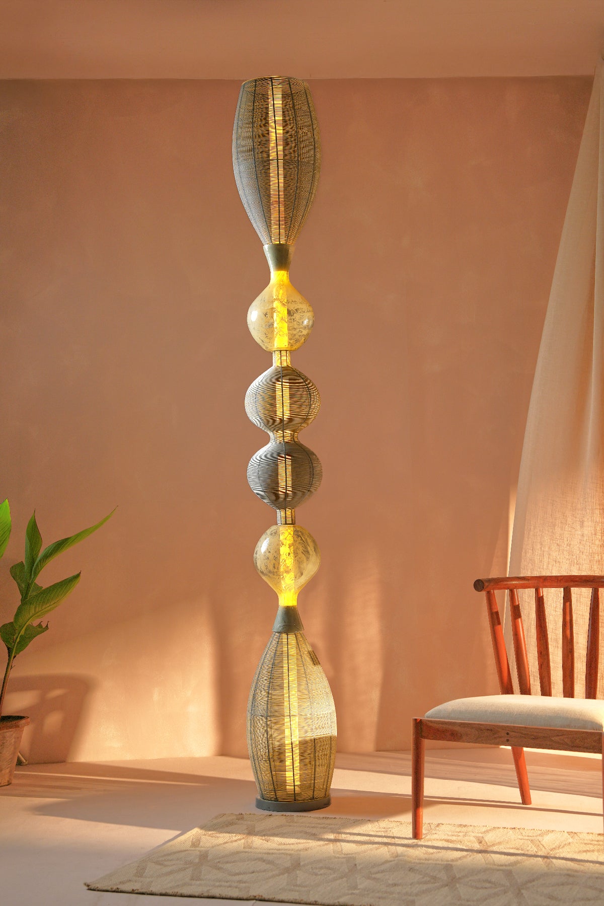 Notto White Column Floor Lamp