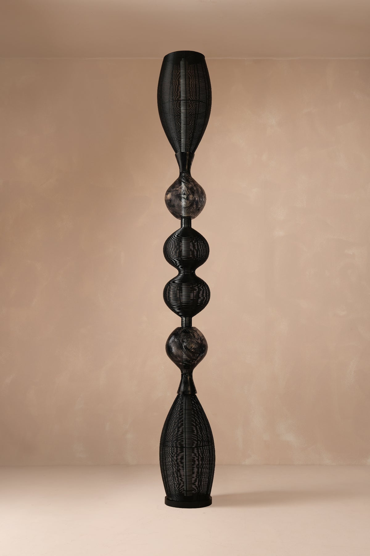 Notto Black Column Floor Lamp