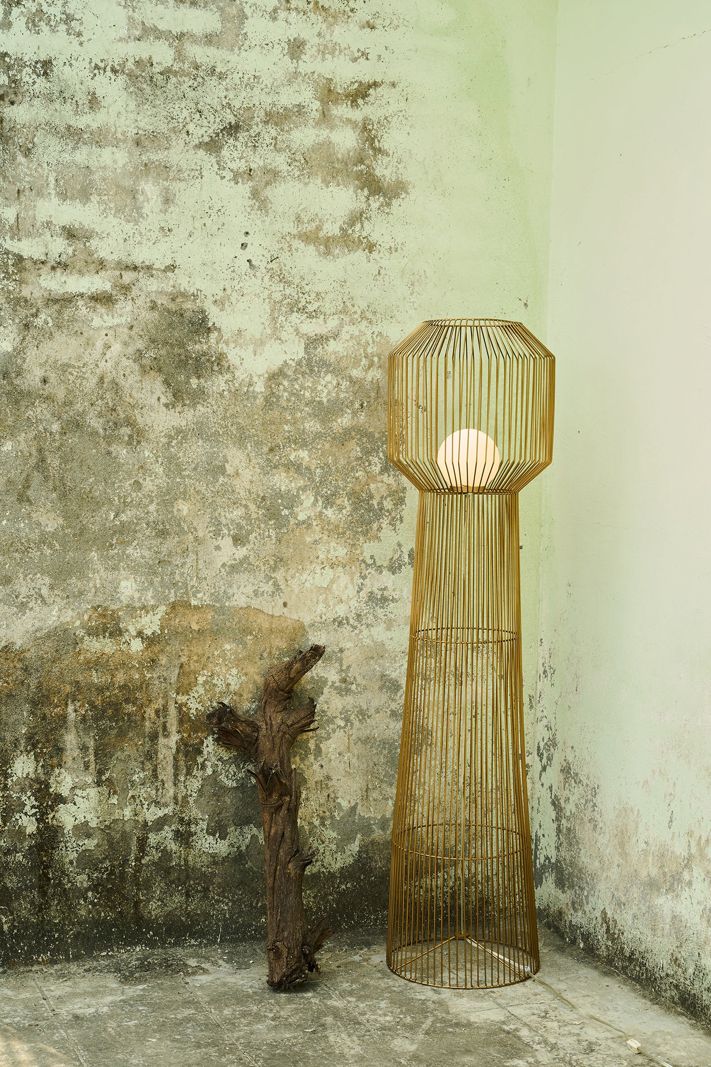 Disperse Floor Lamp
