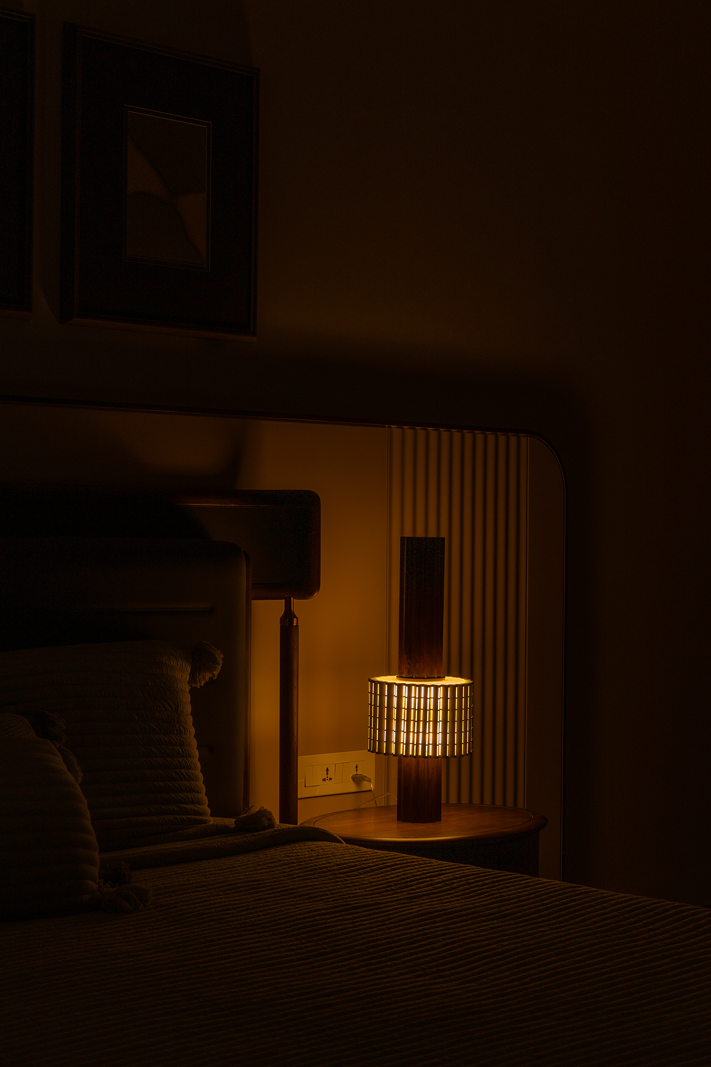 Torzo table lamp