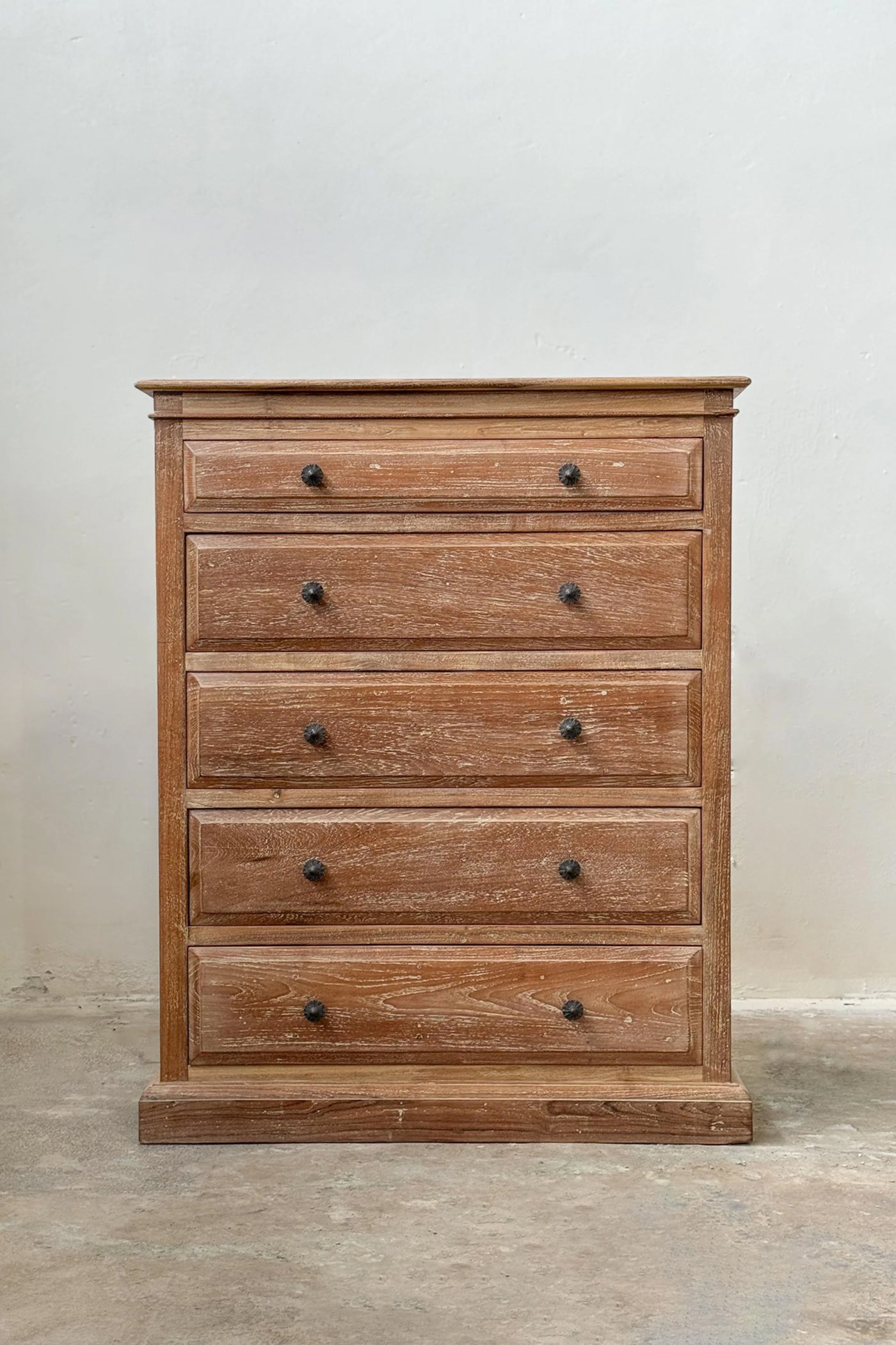 Carver Chest Of Drawers