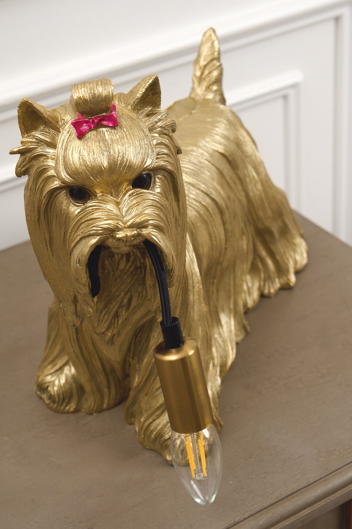 Daisy Resin Gold Table Lamp