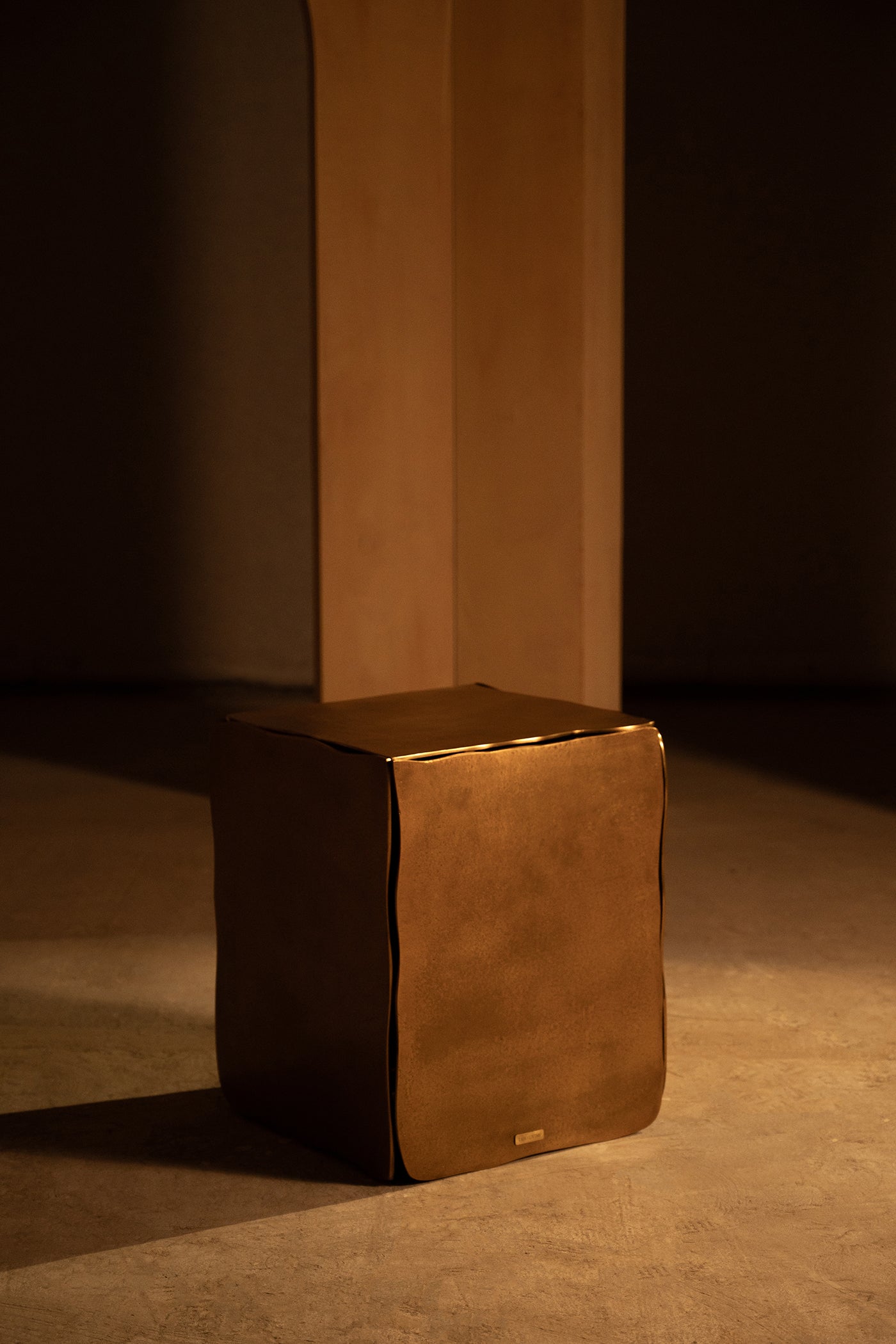 Slab accent table