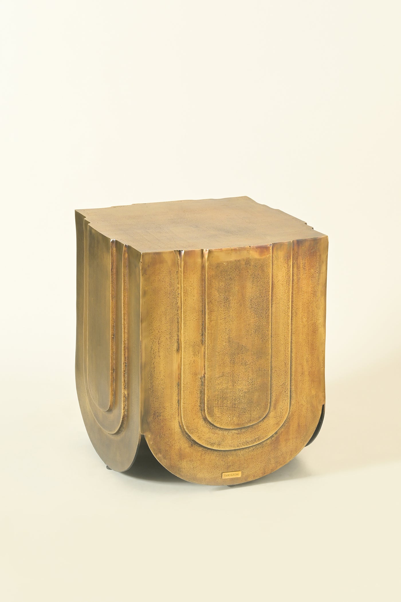Veil side table