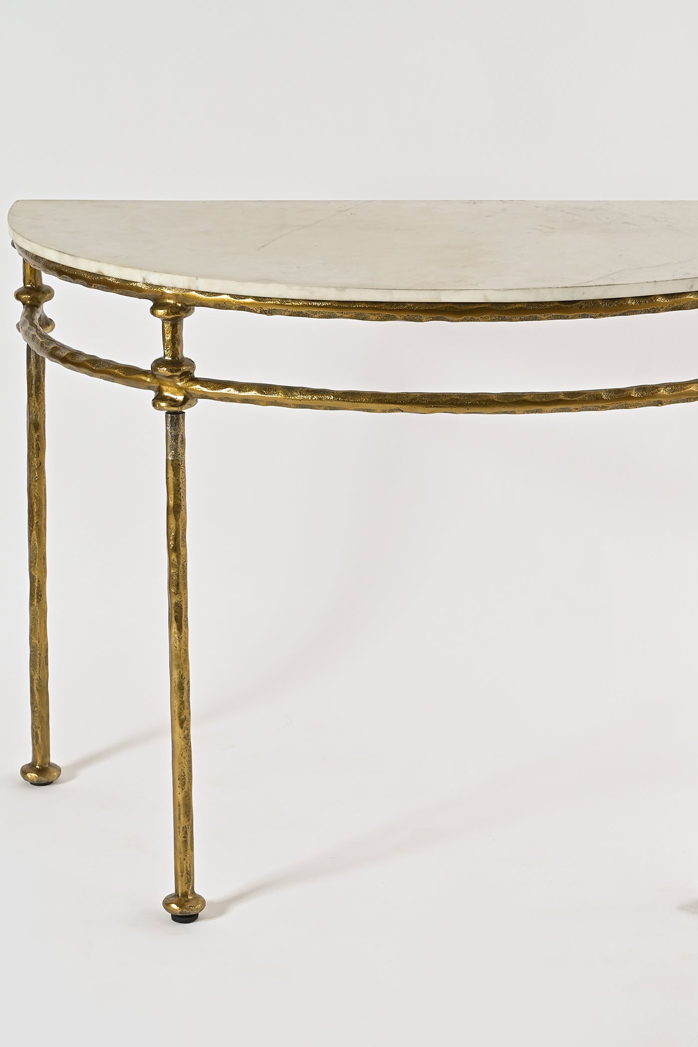 Jina
Console Table