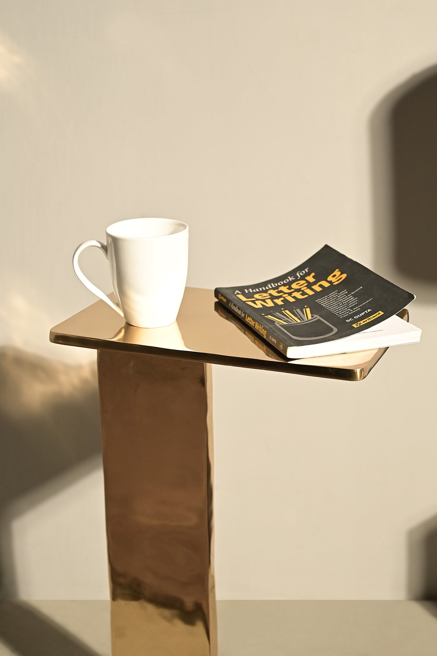 Saral
Side Table