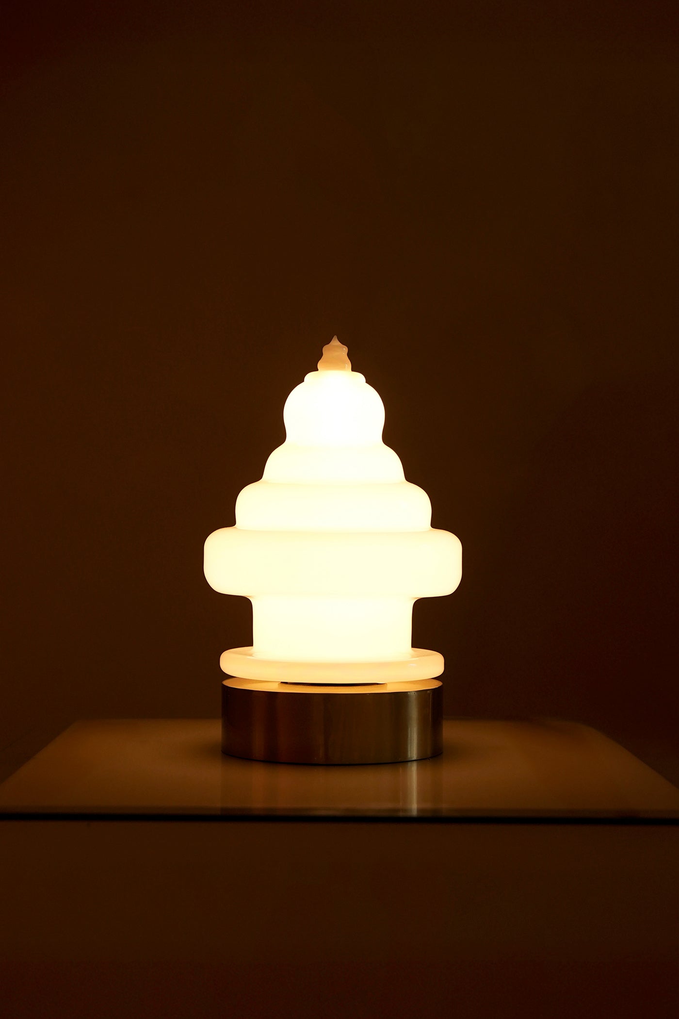 Deep Table Lamp