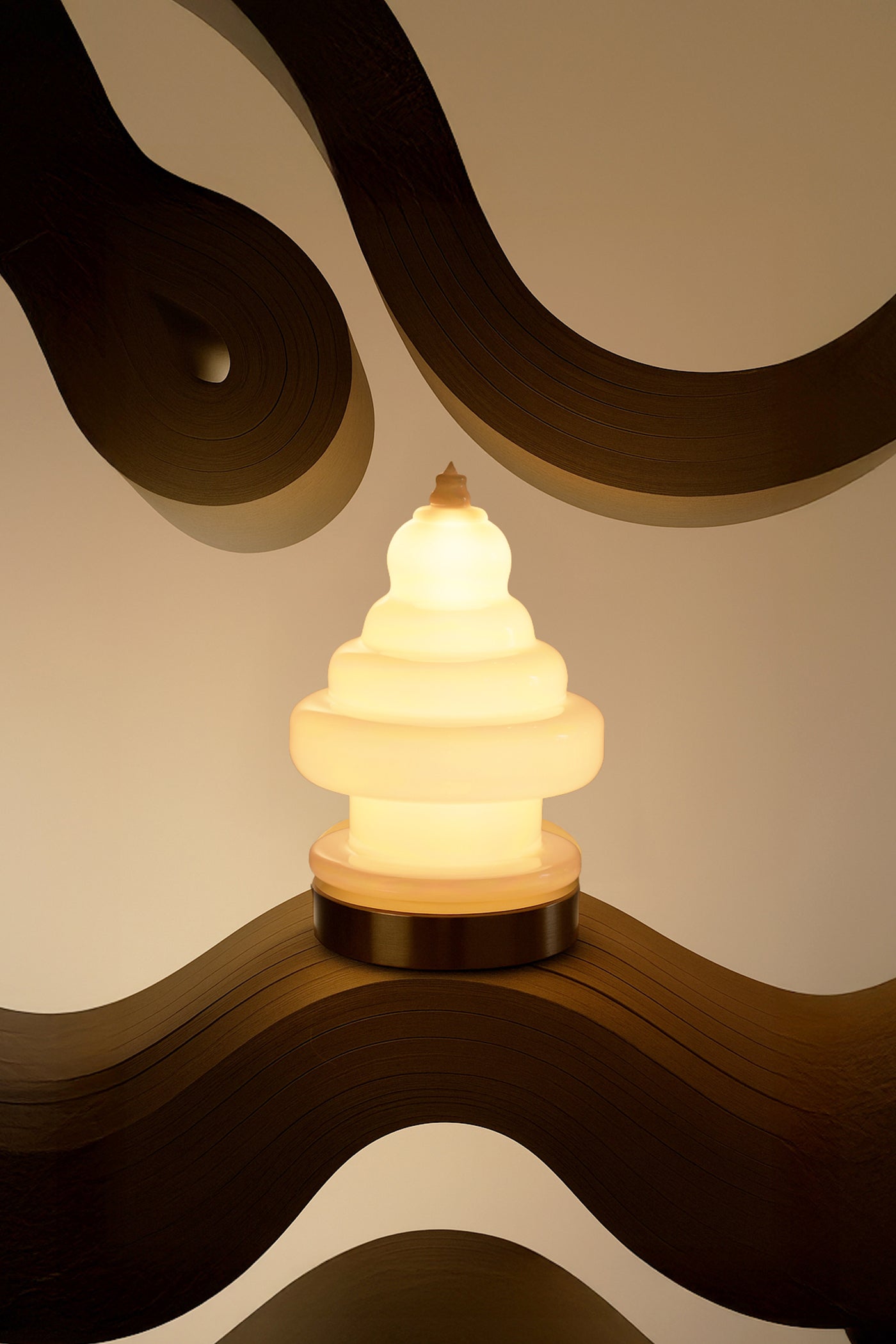 Deep Table Lamp