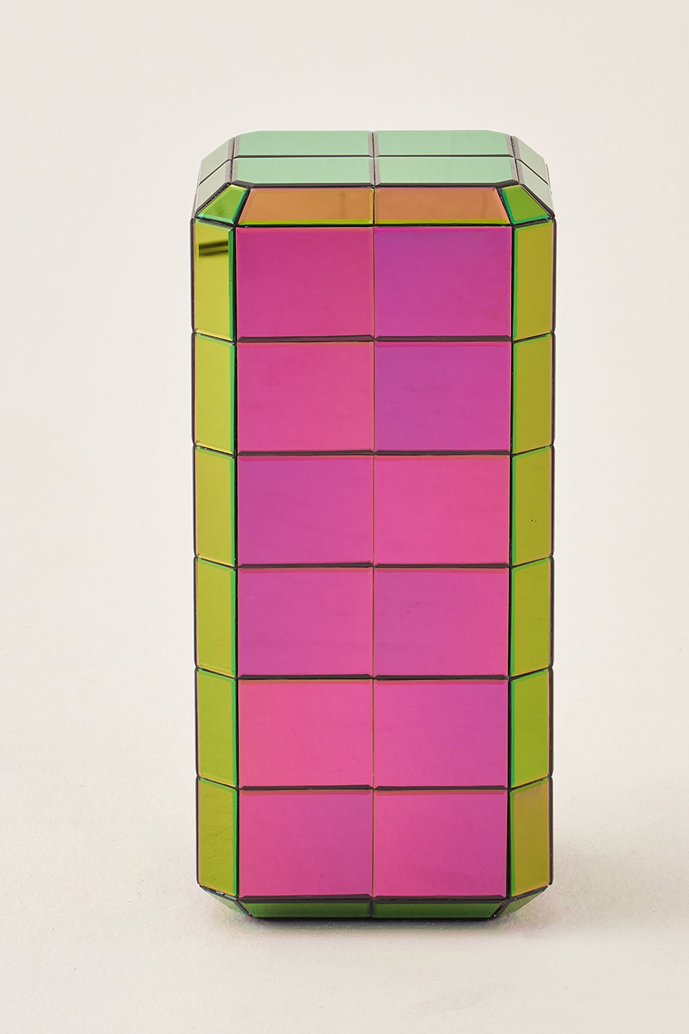 Nexus Pedestal