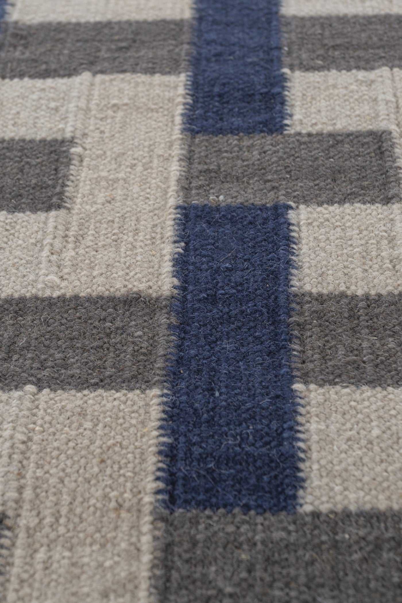 Jaipur Rugs Soft Geomatric 6X9 Feet Rug| Medieval Blue & Liquorice Hand Knotted Dhurrie Carpet For Living Room