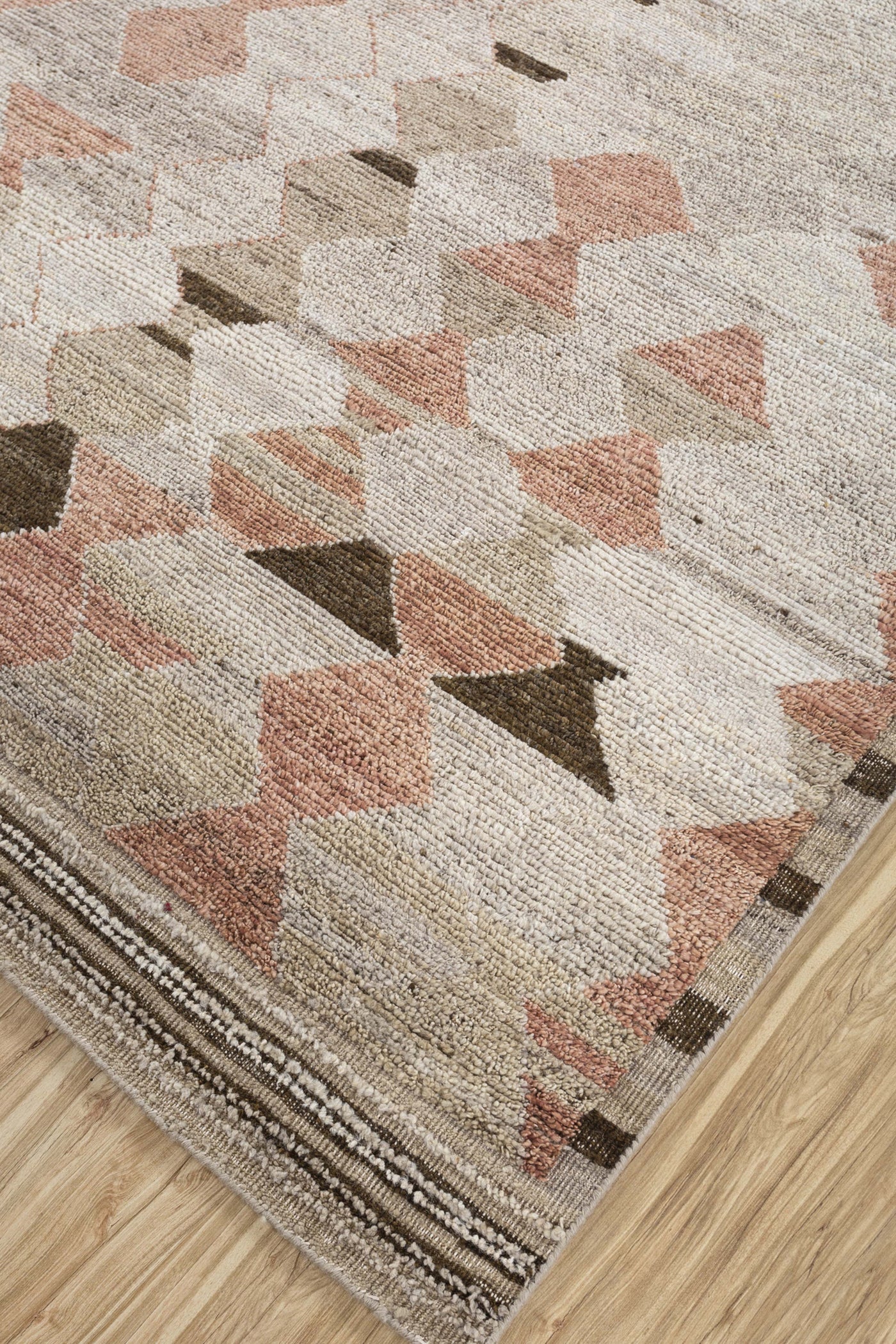 Jaipur Rugs Soft geometric 5X8 Feet Rug| Soft Gold & Light Coral Hand Knotted Rug Carpet For Living Room